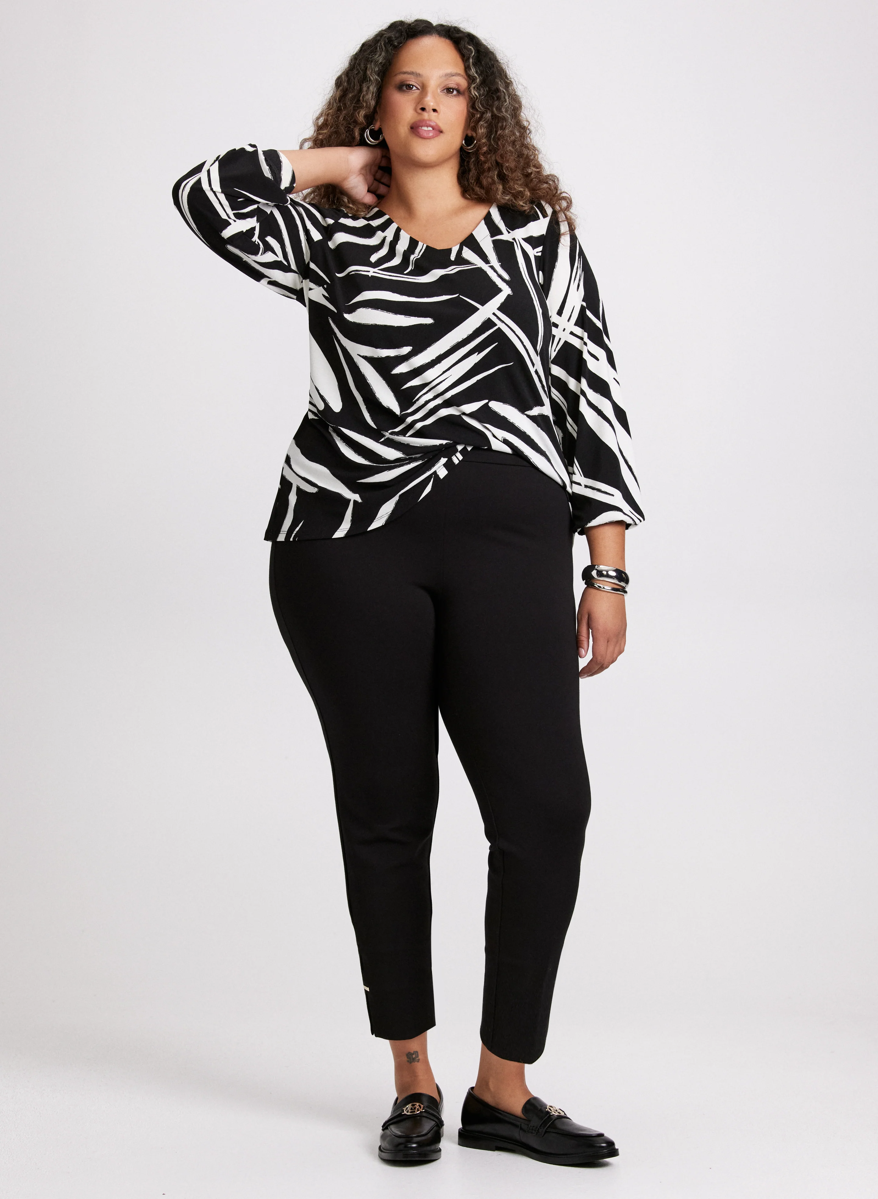 Abstract Print V-Neck Top - Image 3