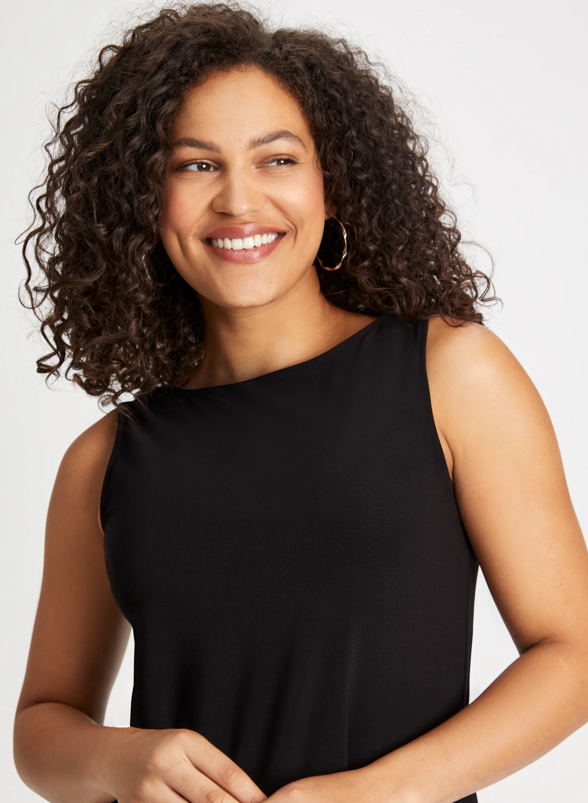 Basic Sleeveless Top - Image 2