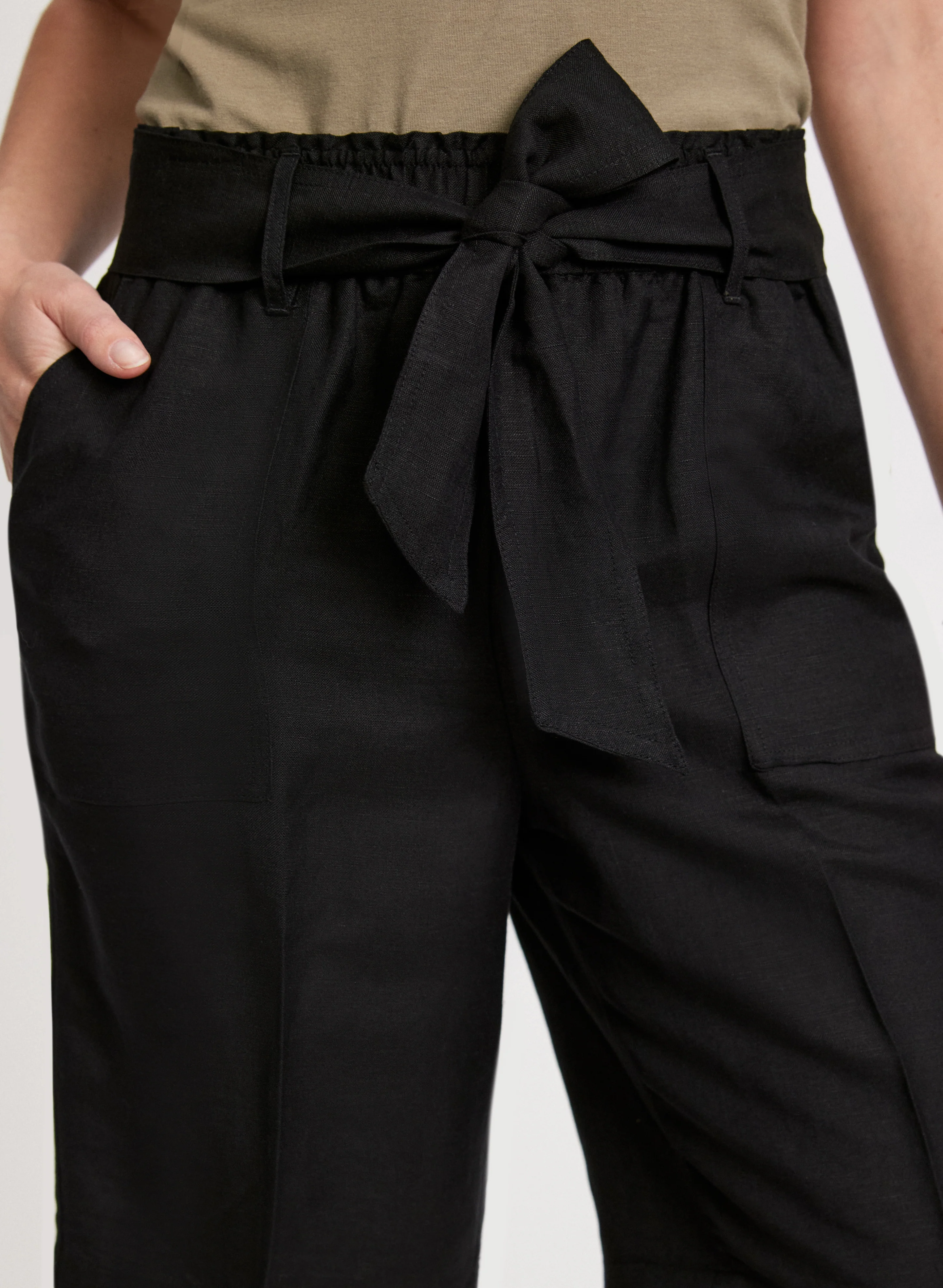 Belted Linen-Blend Shorts - Image 5