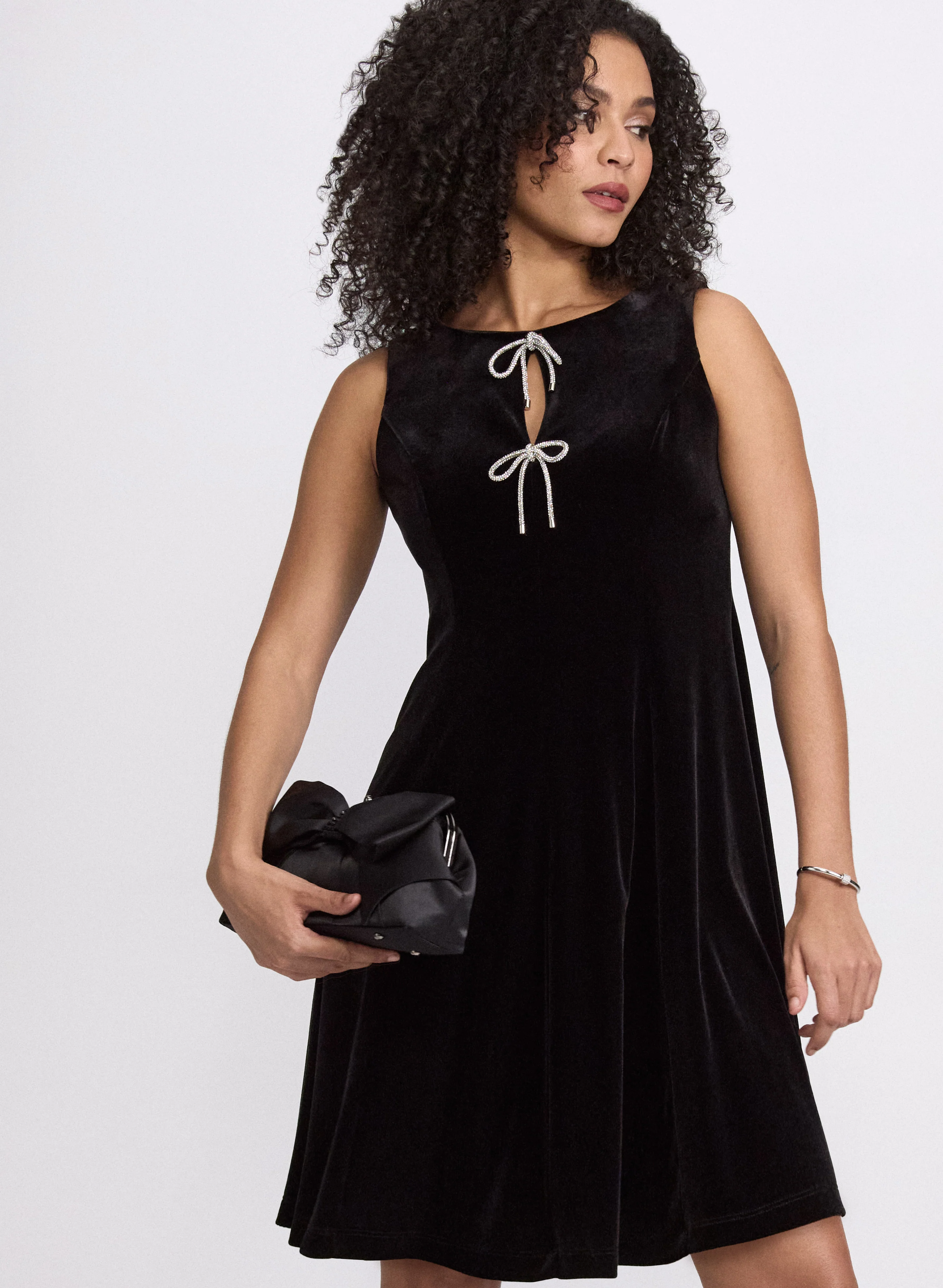 Bow Velvet Dress - Image 5