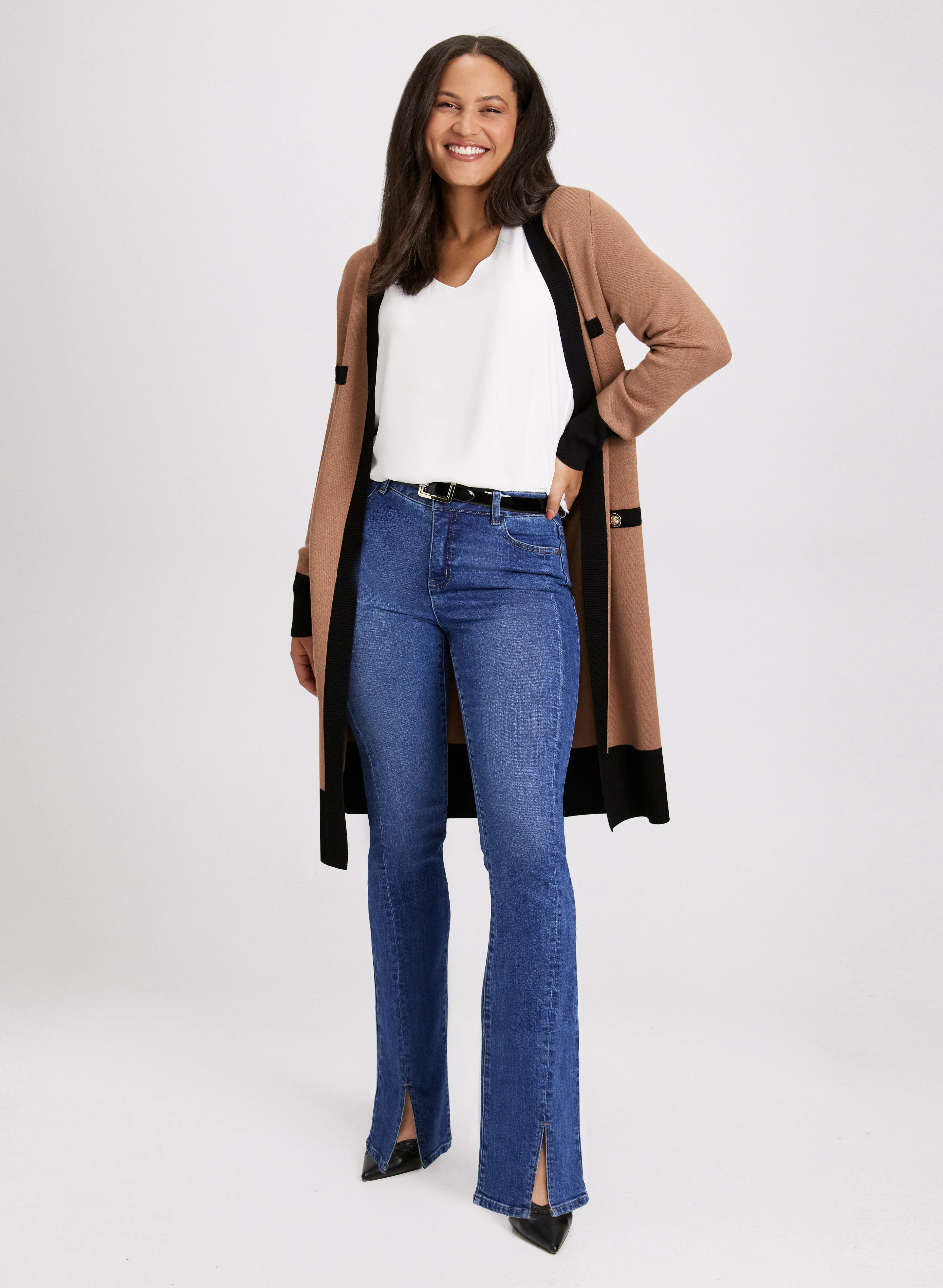 Colour-Block Cardigan & Flared Slit Jeans