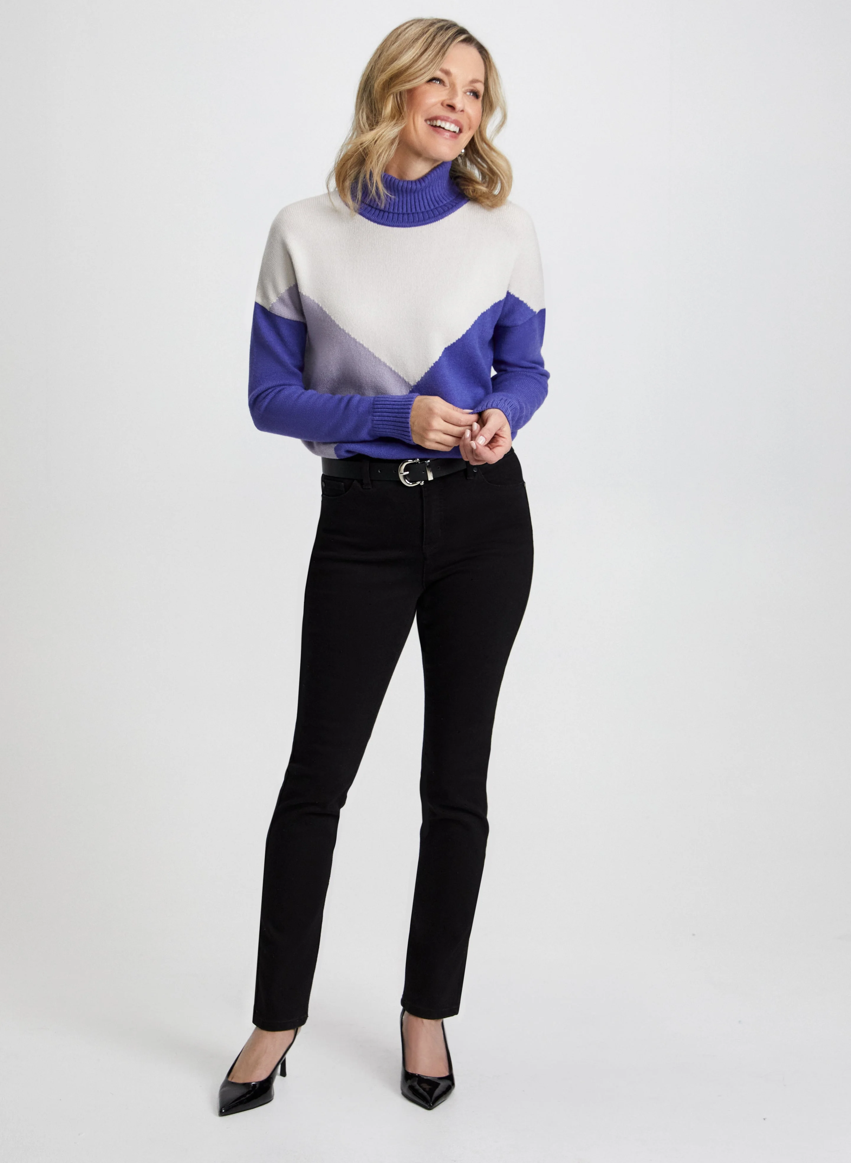 Colour Block Sweater & Rhinestone Detail Jeans