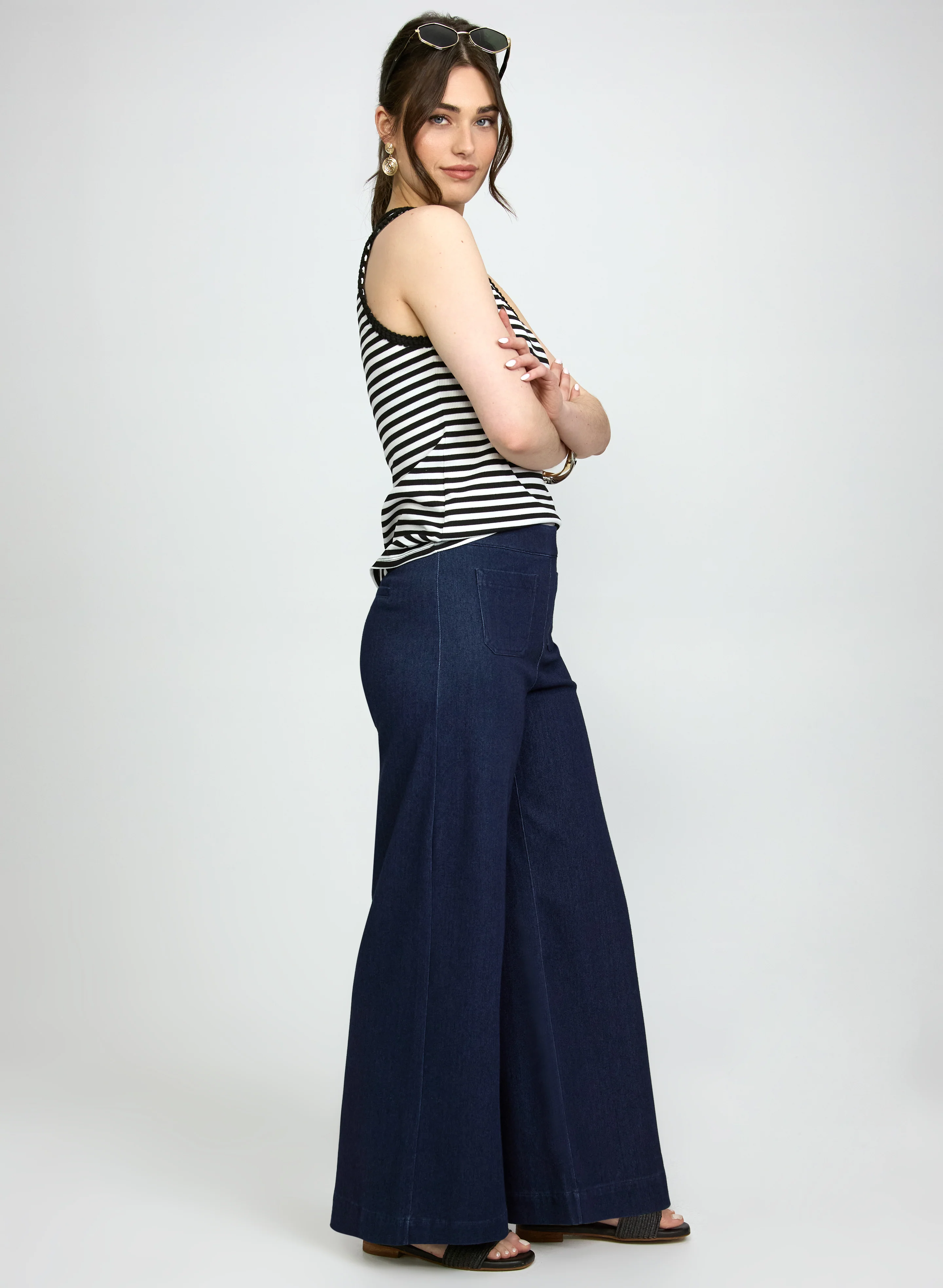 Comfort Stretch Wide-Leg Jeans - Image 4