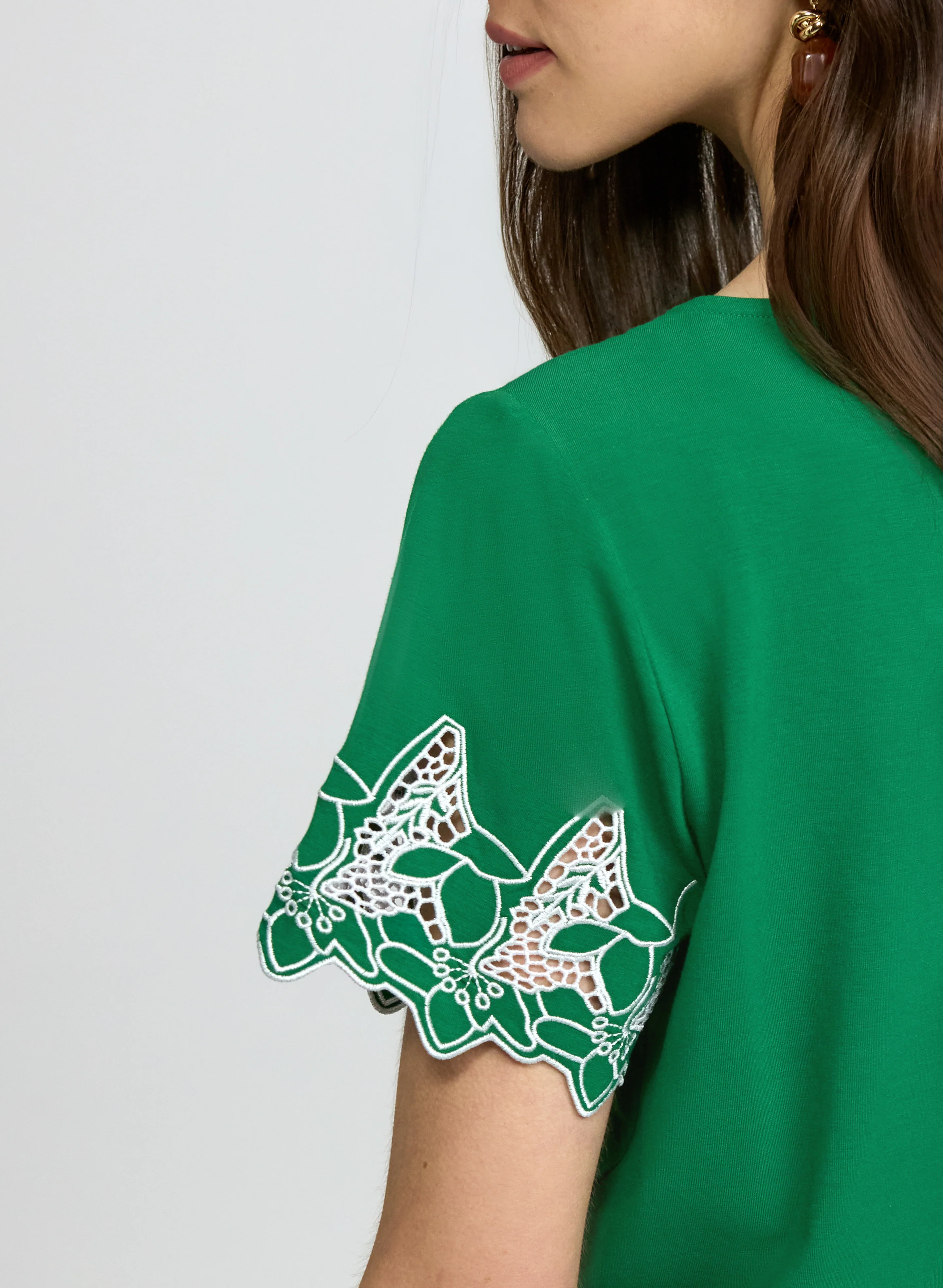 Contrast Embroidered Detail T-Shirt - Image 5