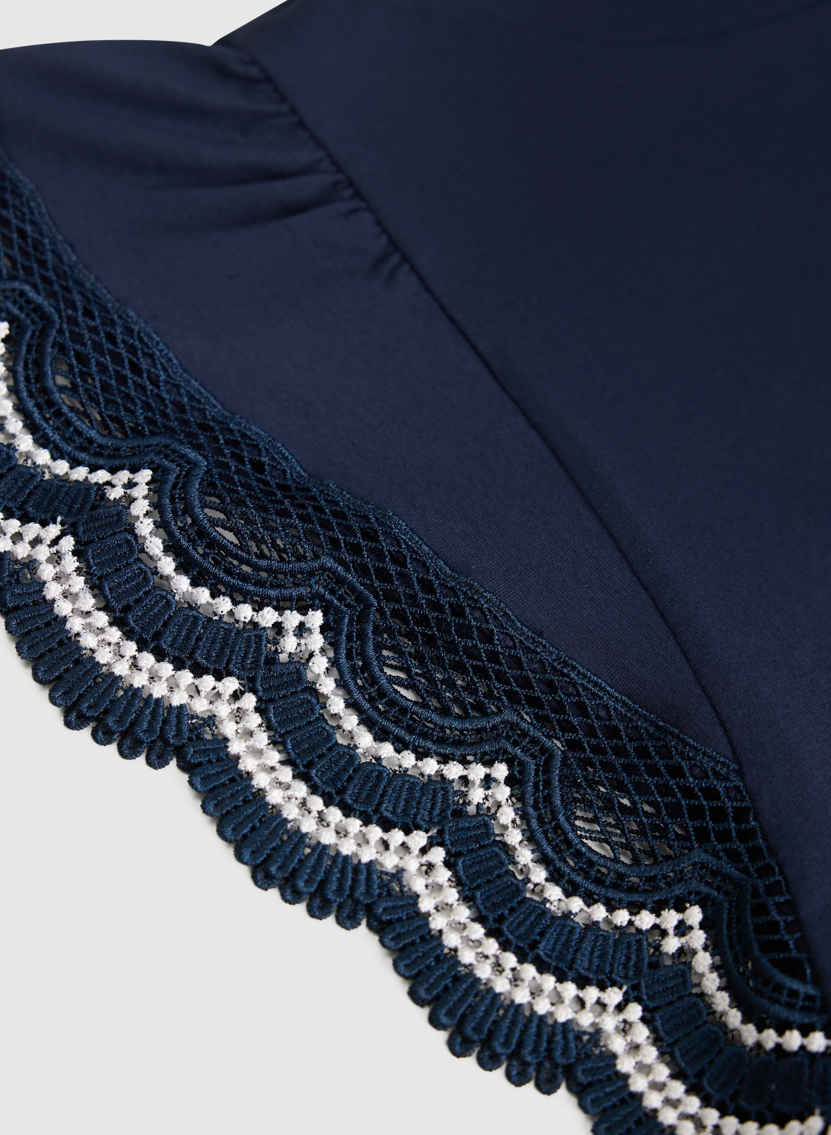 Crochet Trim Cap Sleeve T-Shirt - Image 7