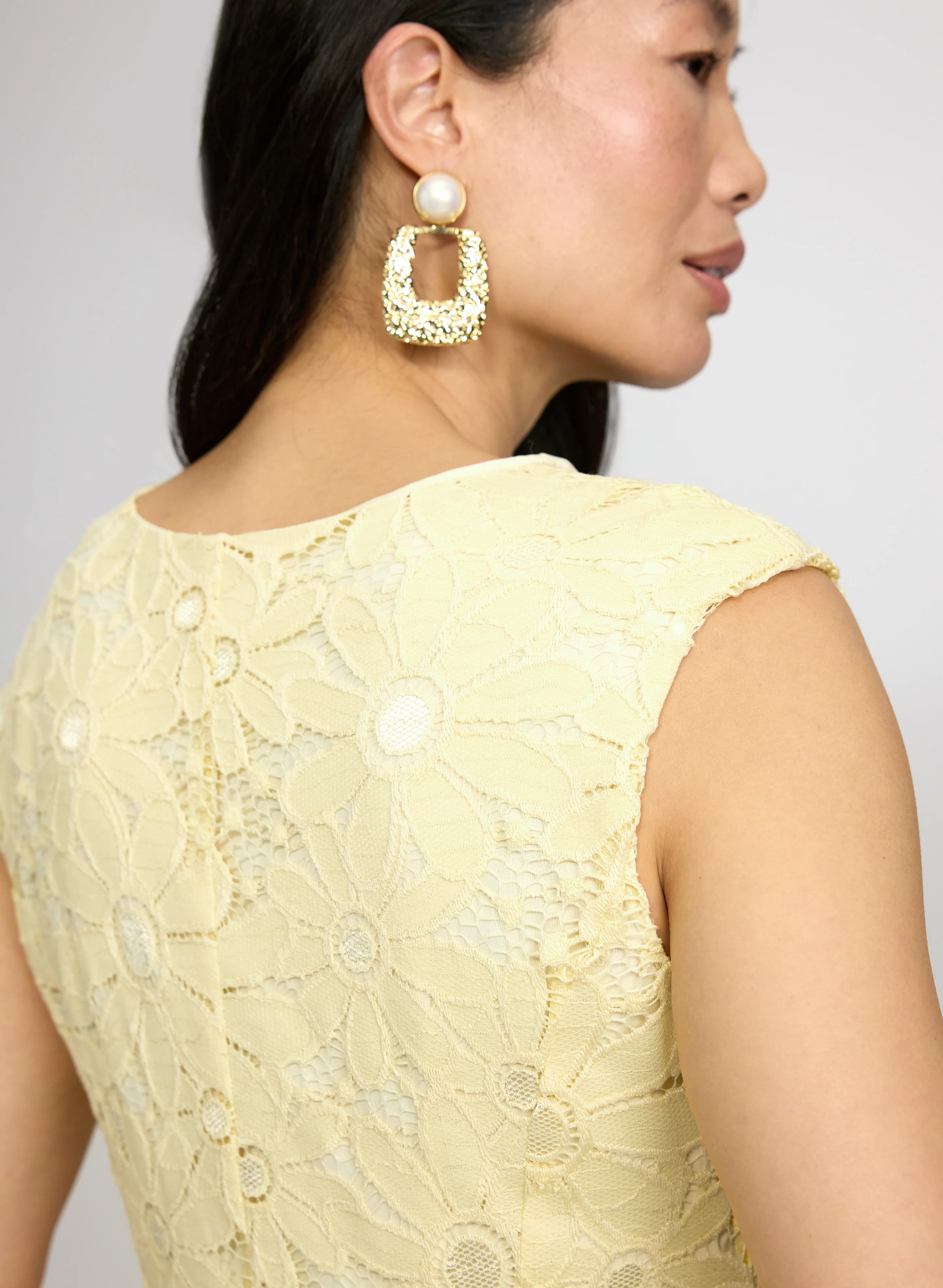 Daisy Lace Dress - Image 4