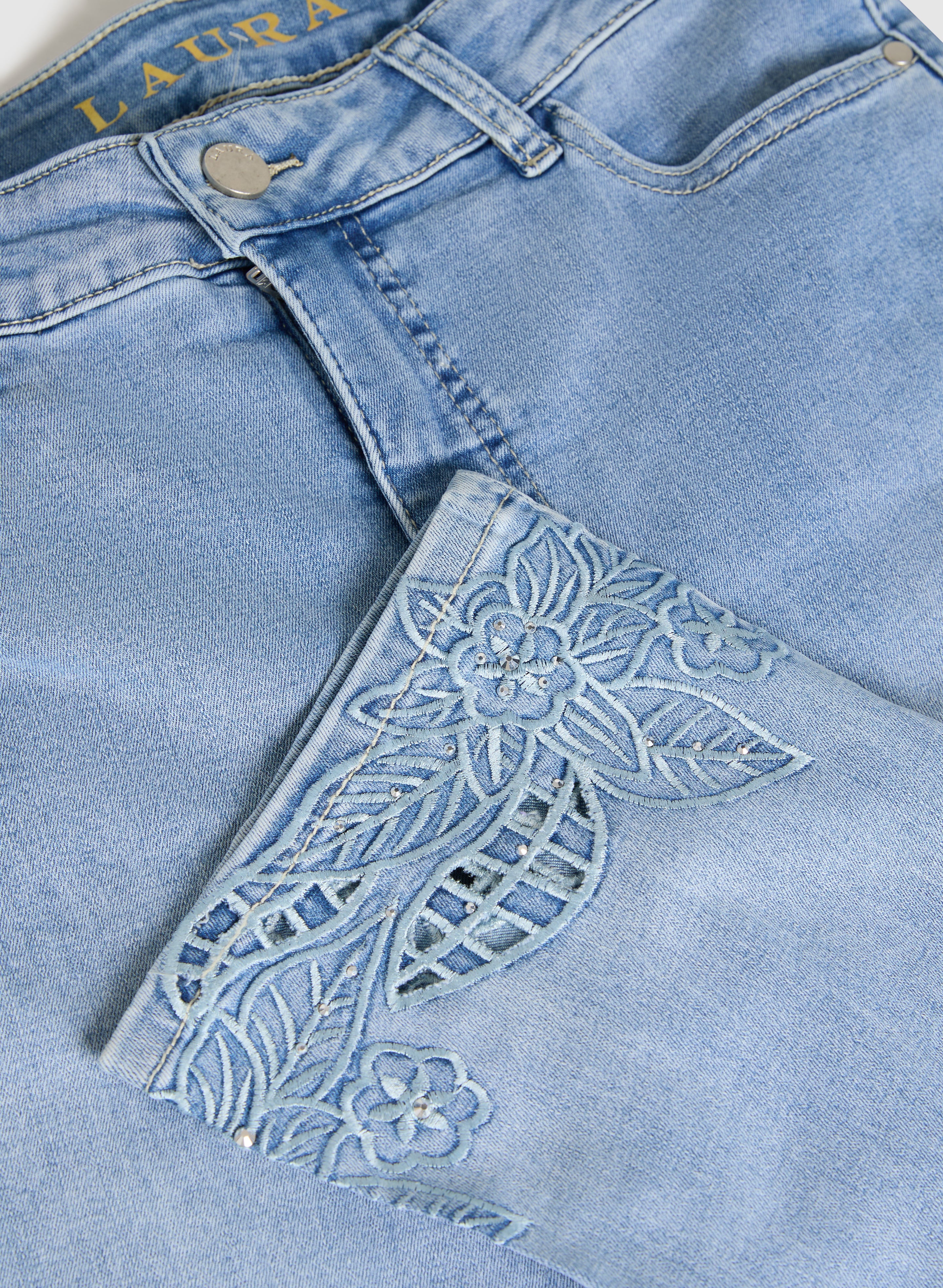 Embroidered Capri Jeans - Image 7