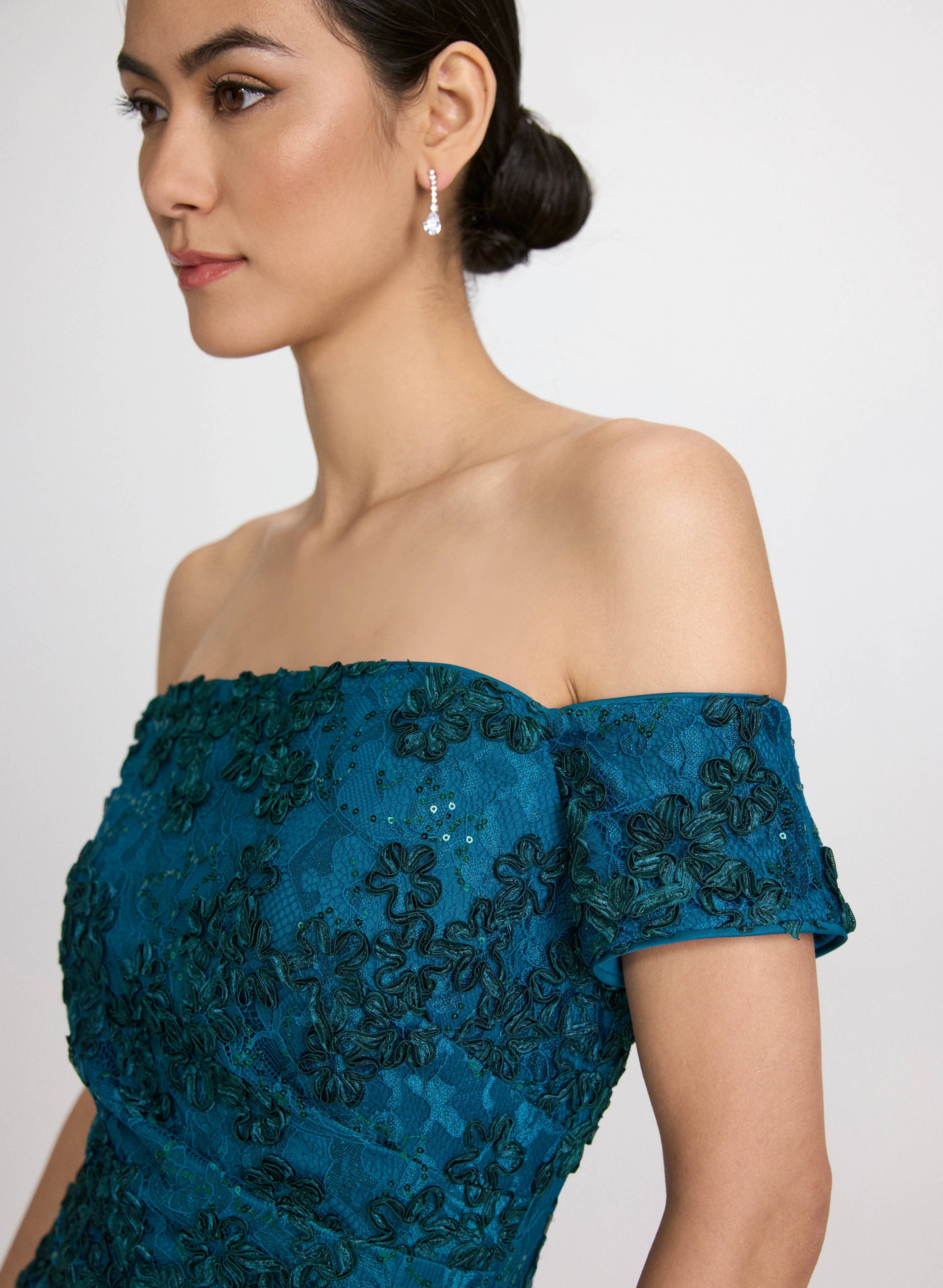 Embroidered Lace Off-Shoulder Dress - Image 5