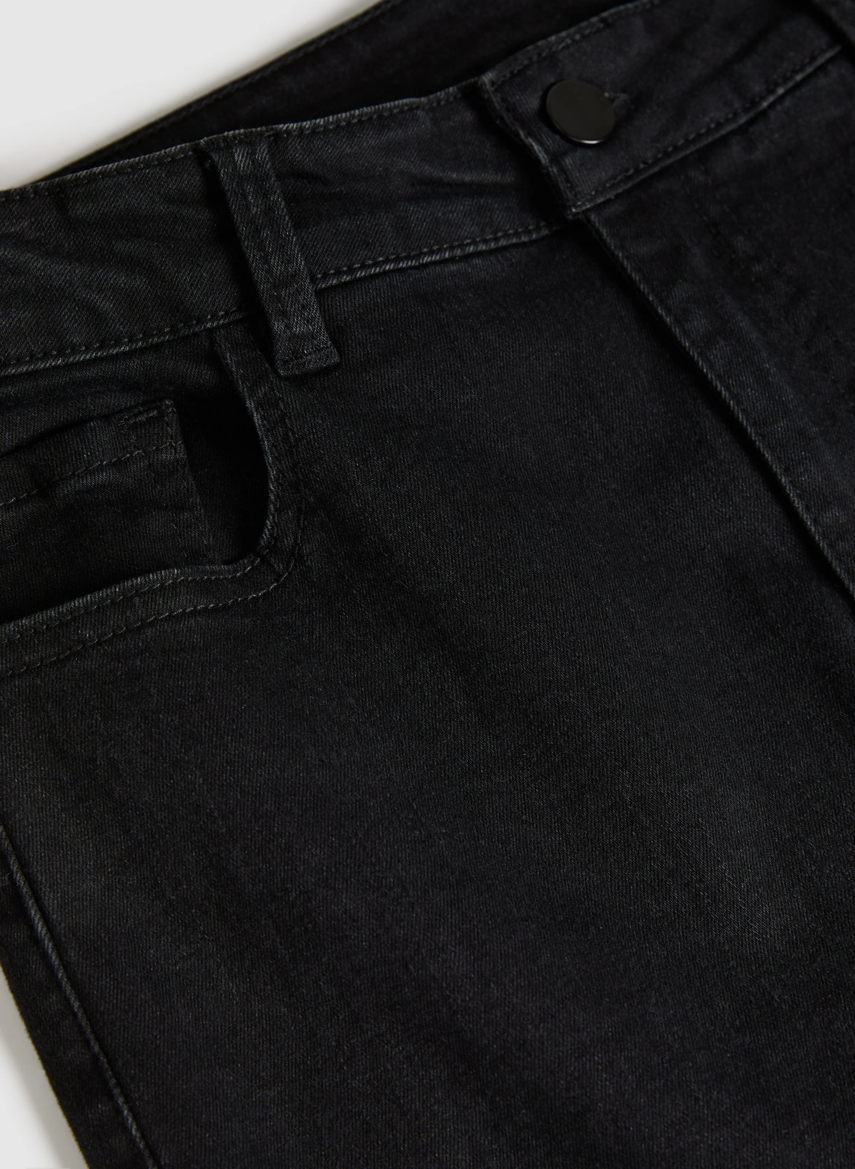 Essential Slim-Leg Jeans - Image 7