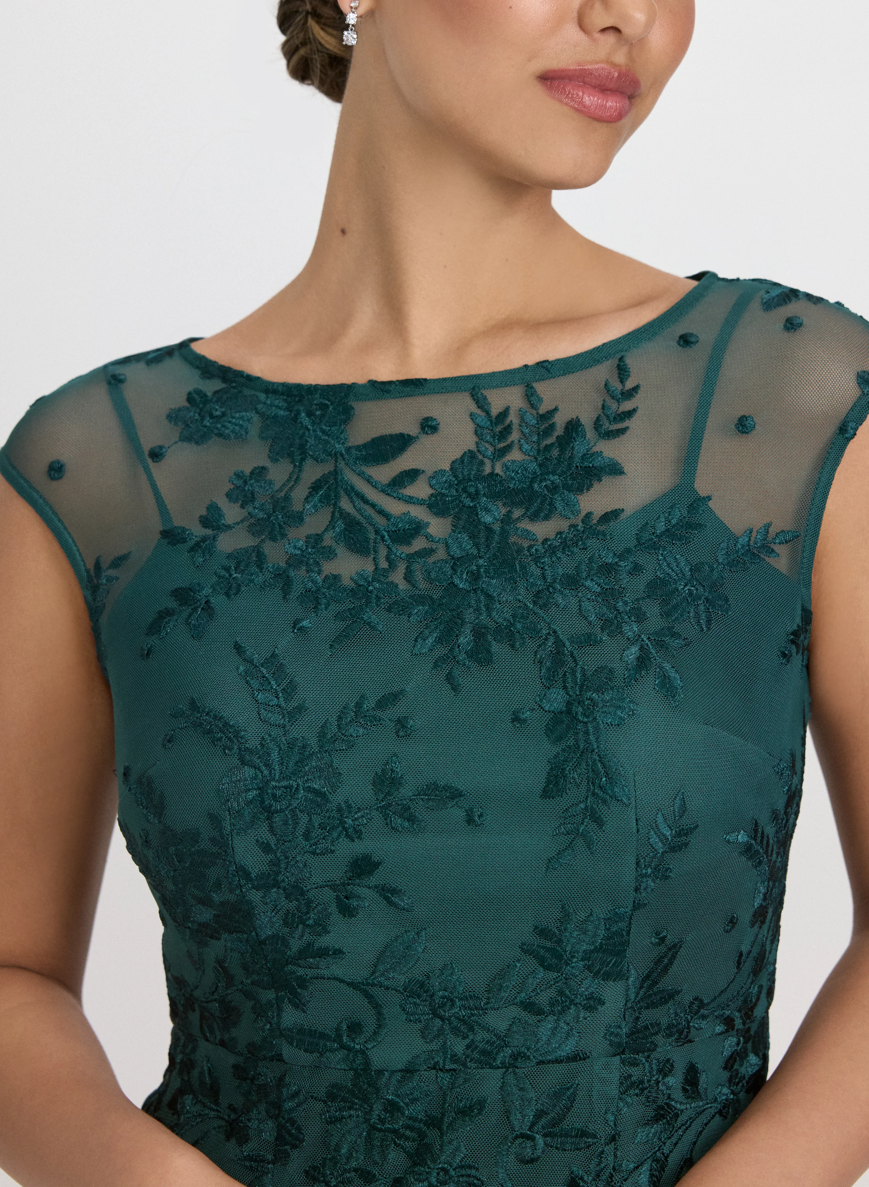 Floral Embroidered Dress - Image 5