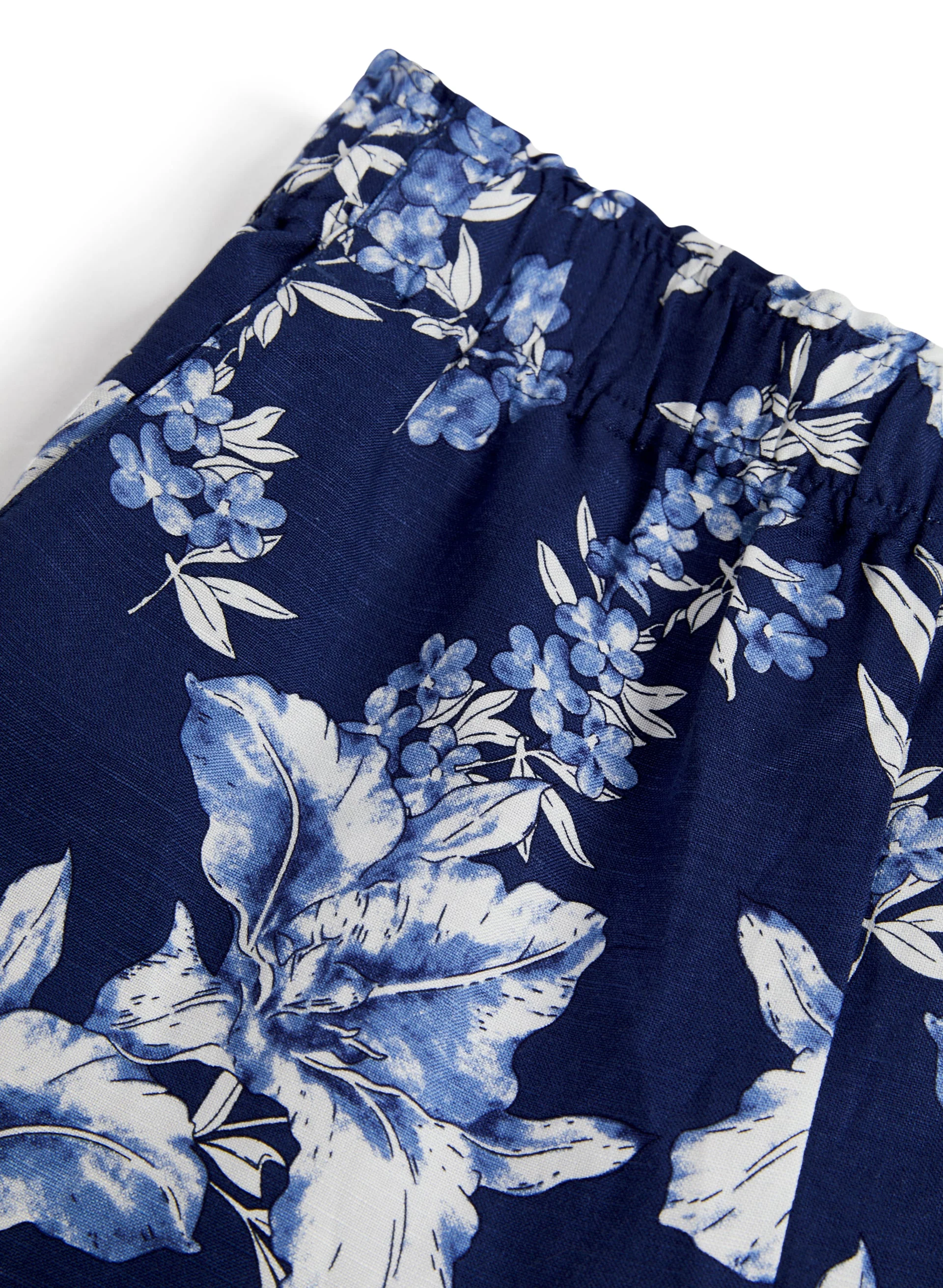 Floral Print Pull-On Pants - Image 4