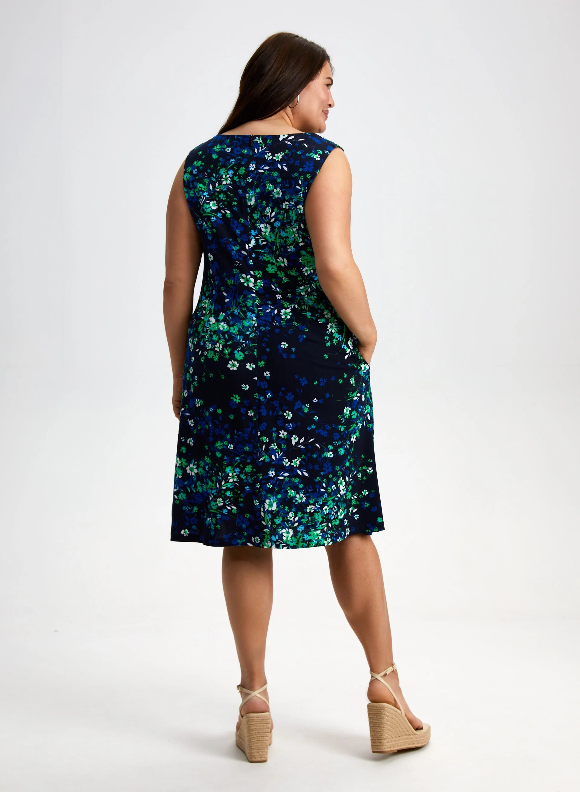 Floral Print Sleeveless Dress - Image 2
