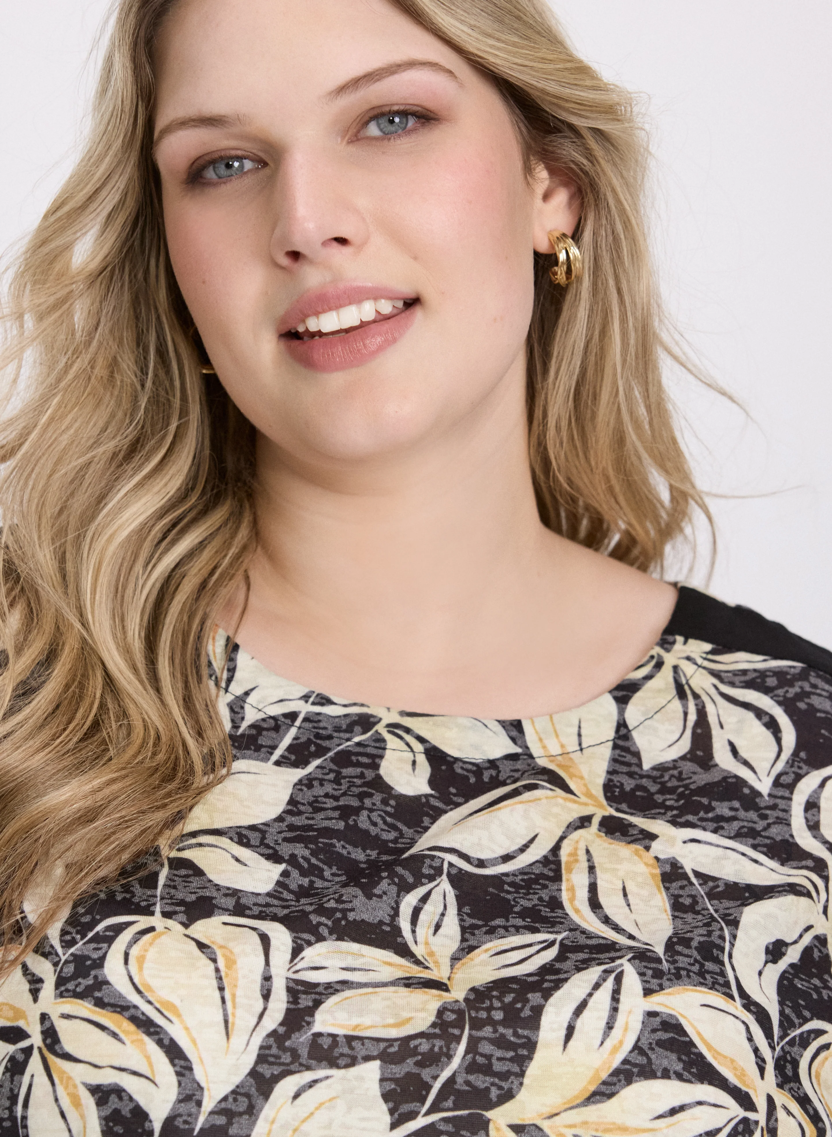 Floral Print T-Shirt - Image 5
