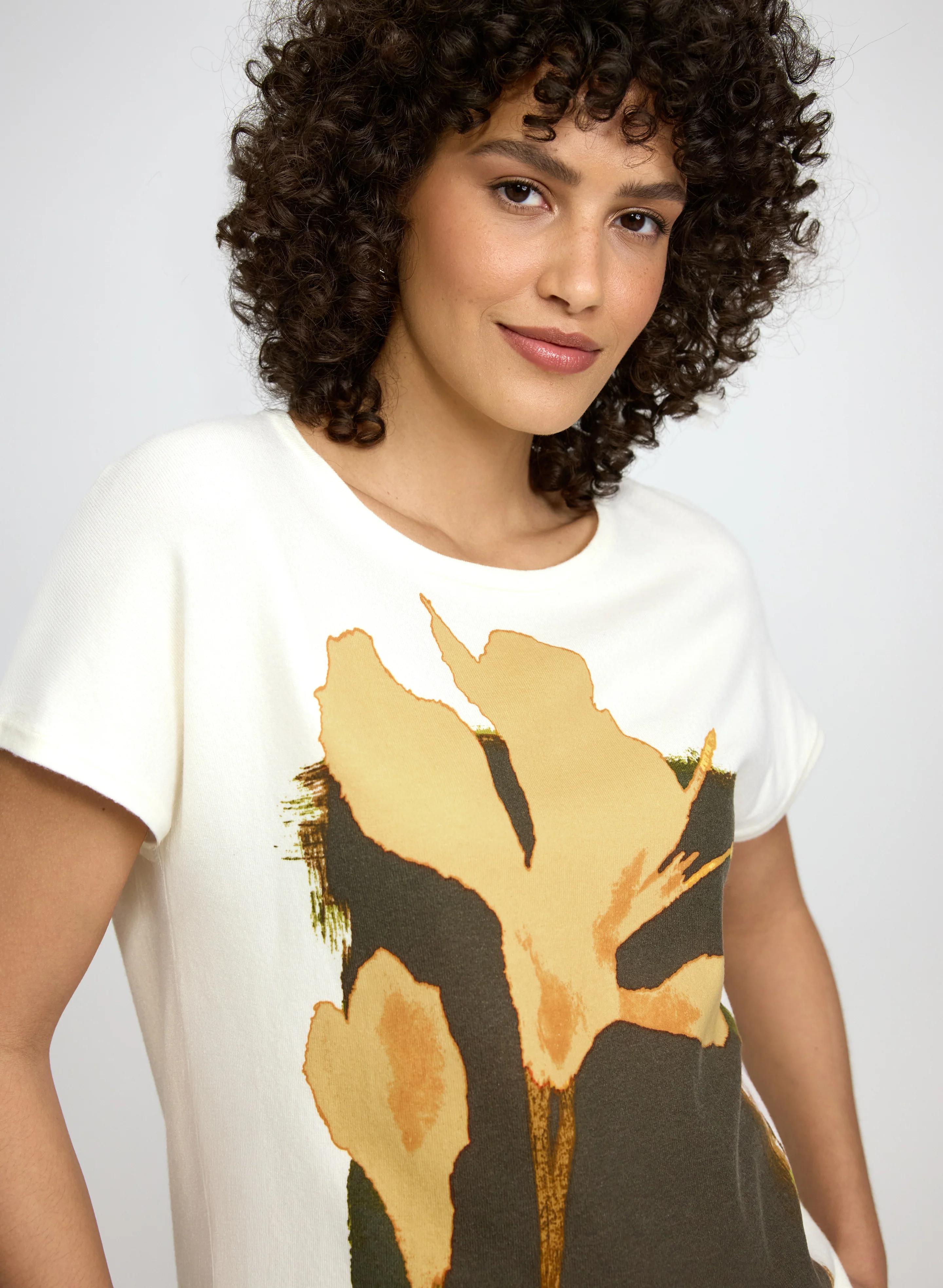 Floral Short Sleeve Pullover - Image 4