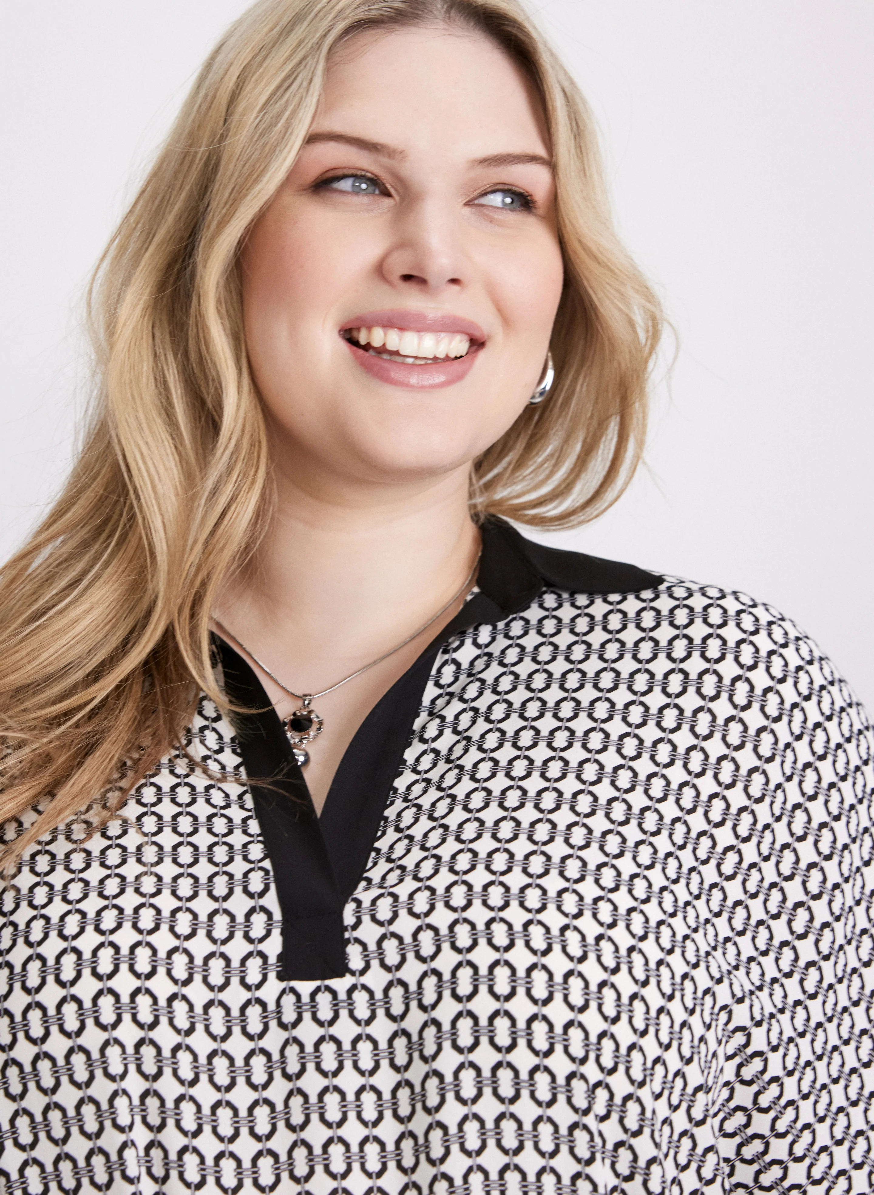 Geometric Contrast Blouse - Image 4