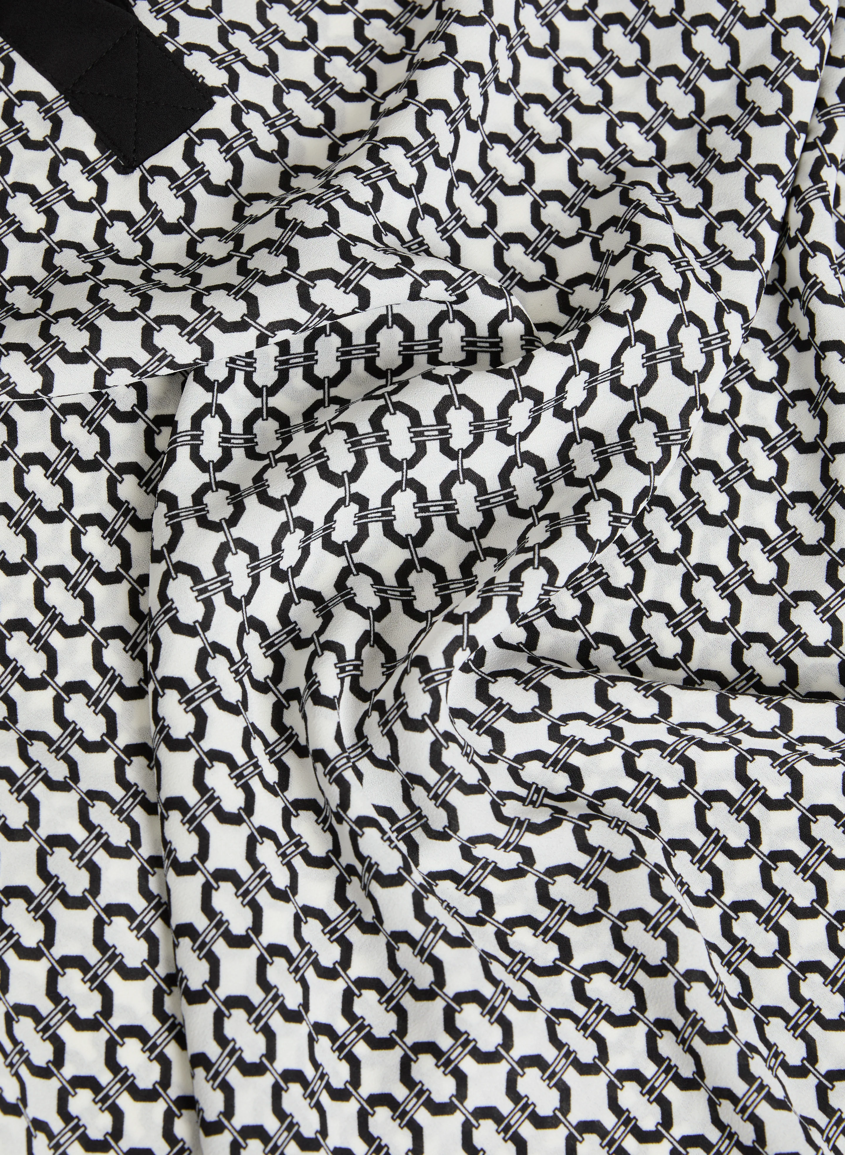 Geometric Contrast Blouse - Image 7