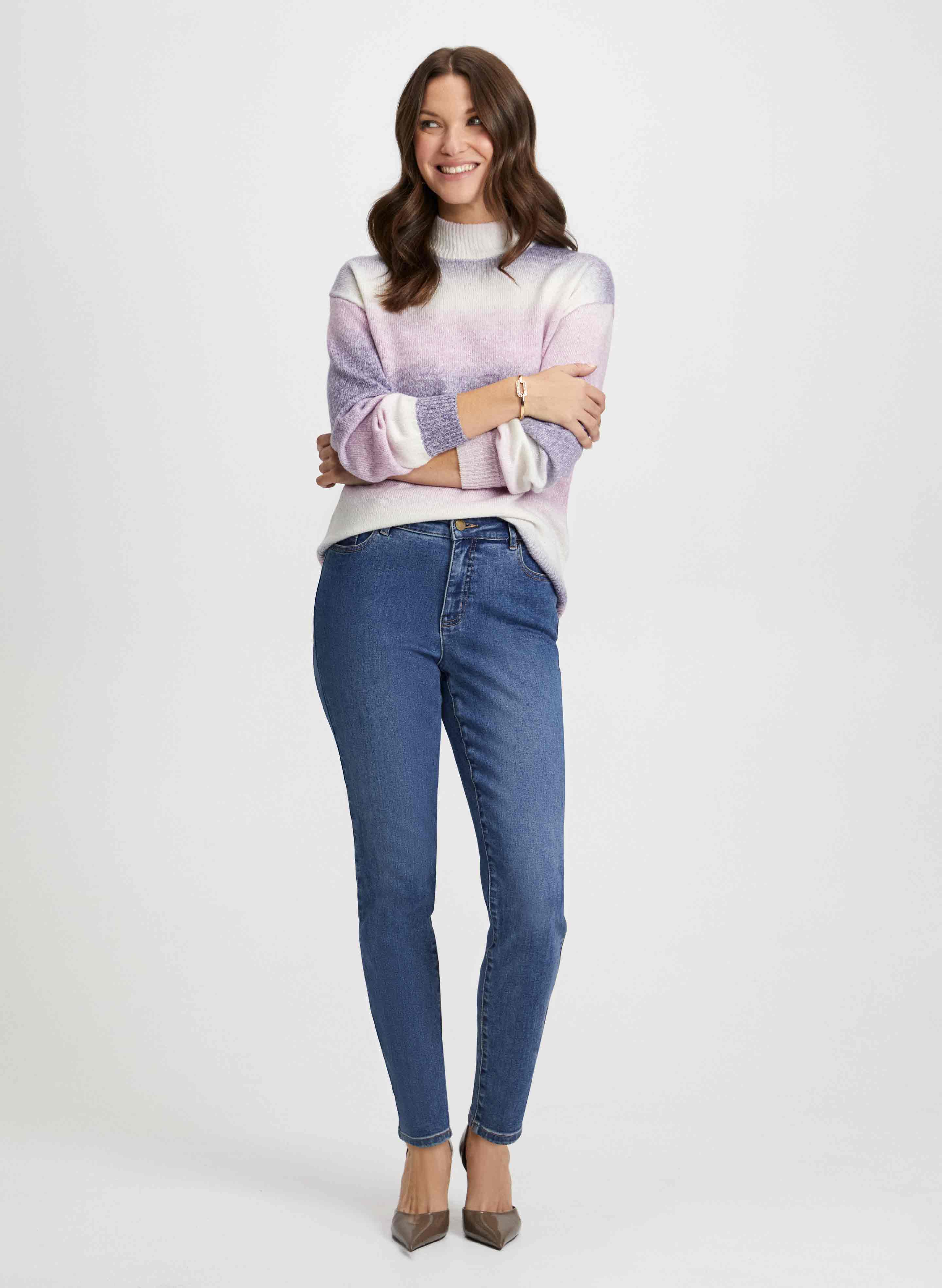 Gradient Motif Sweater & Slim Leg Jeans
