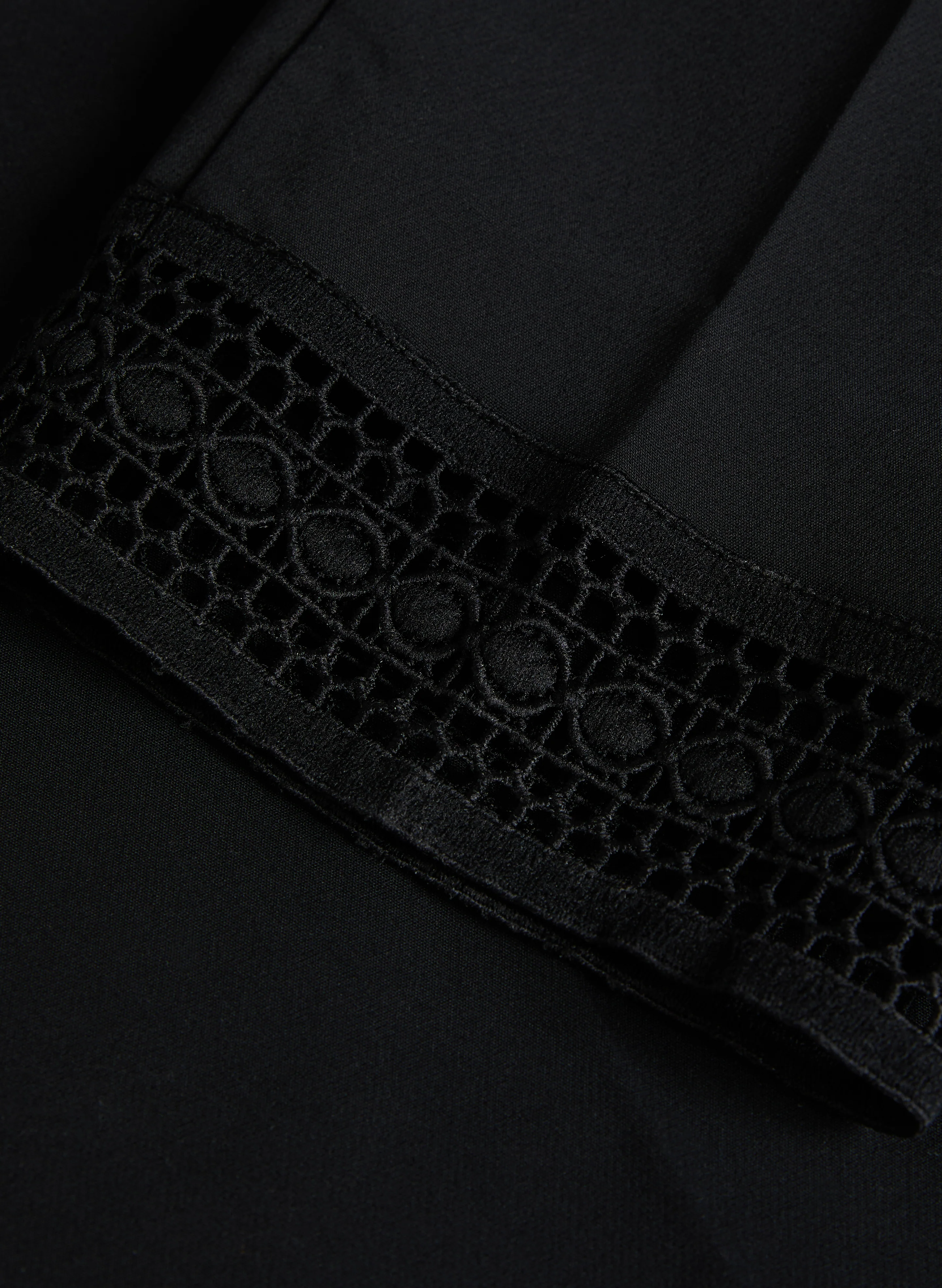 Lace Trim Capris - Image 7