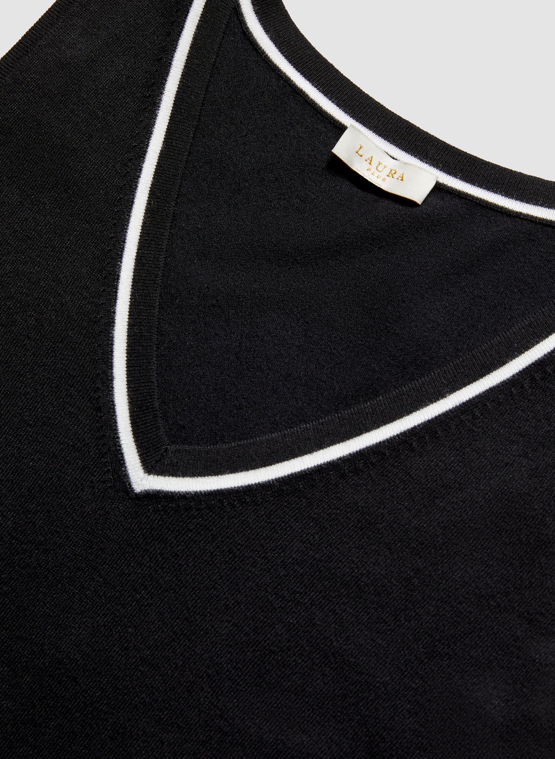 Contrast Stripe Sleeveless Knit Top - Image 7