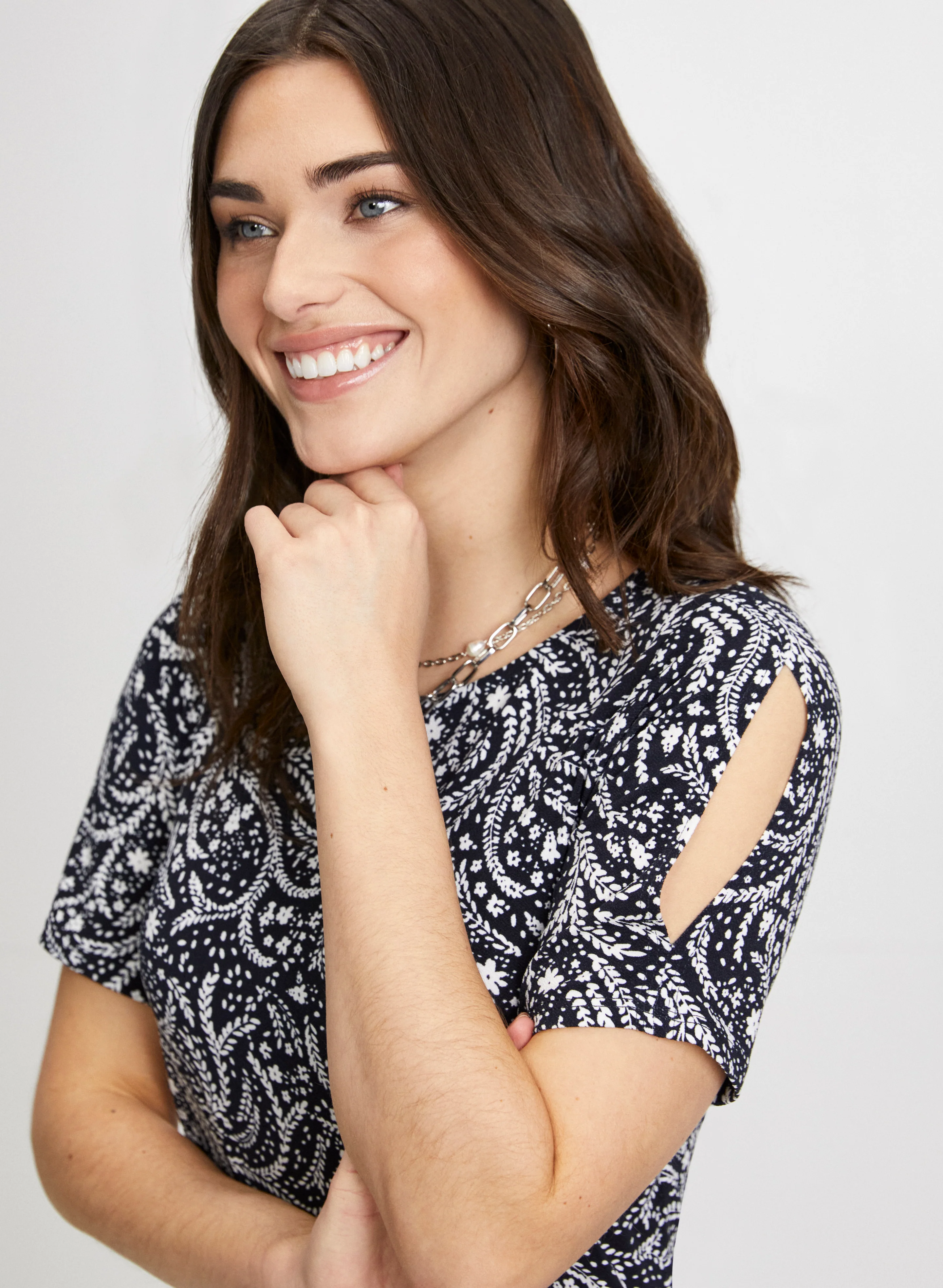 Leaf Print Cold Shoulder Dress - Image 4