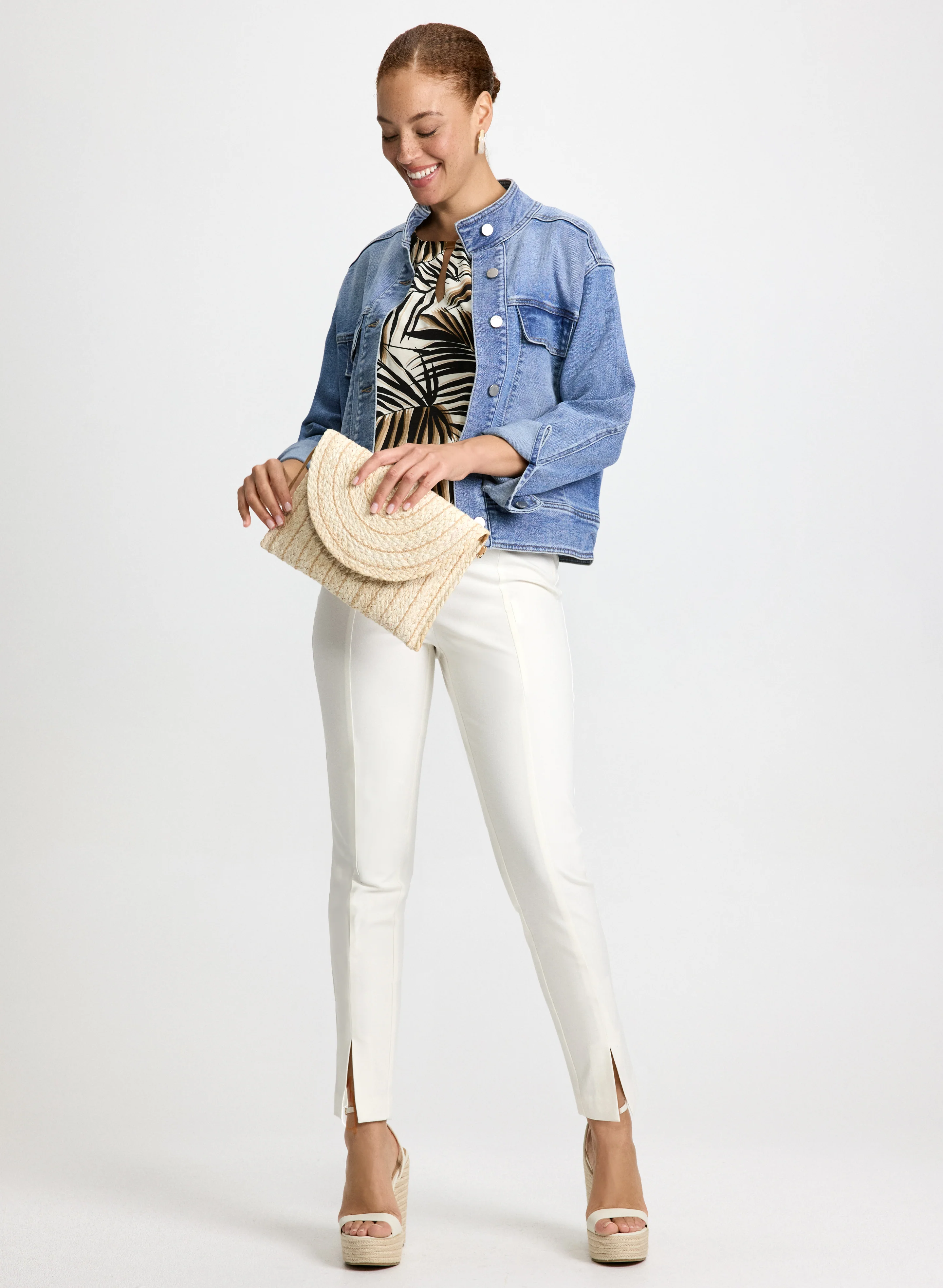 Leaf-Print Keyhole Top & City Fit Front Slit Pants