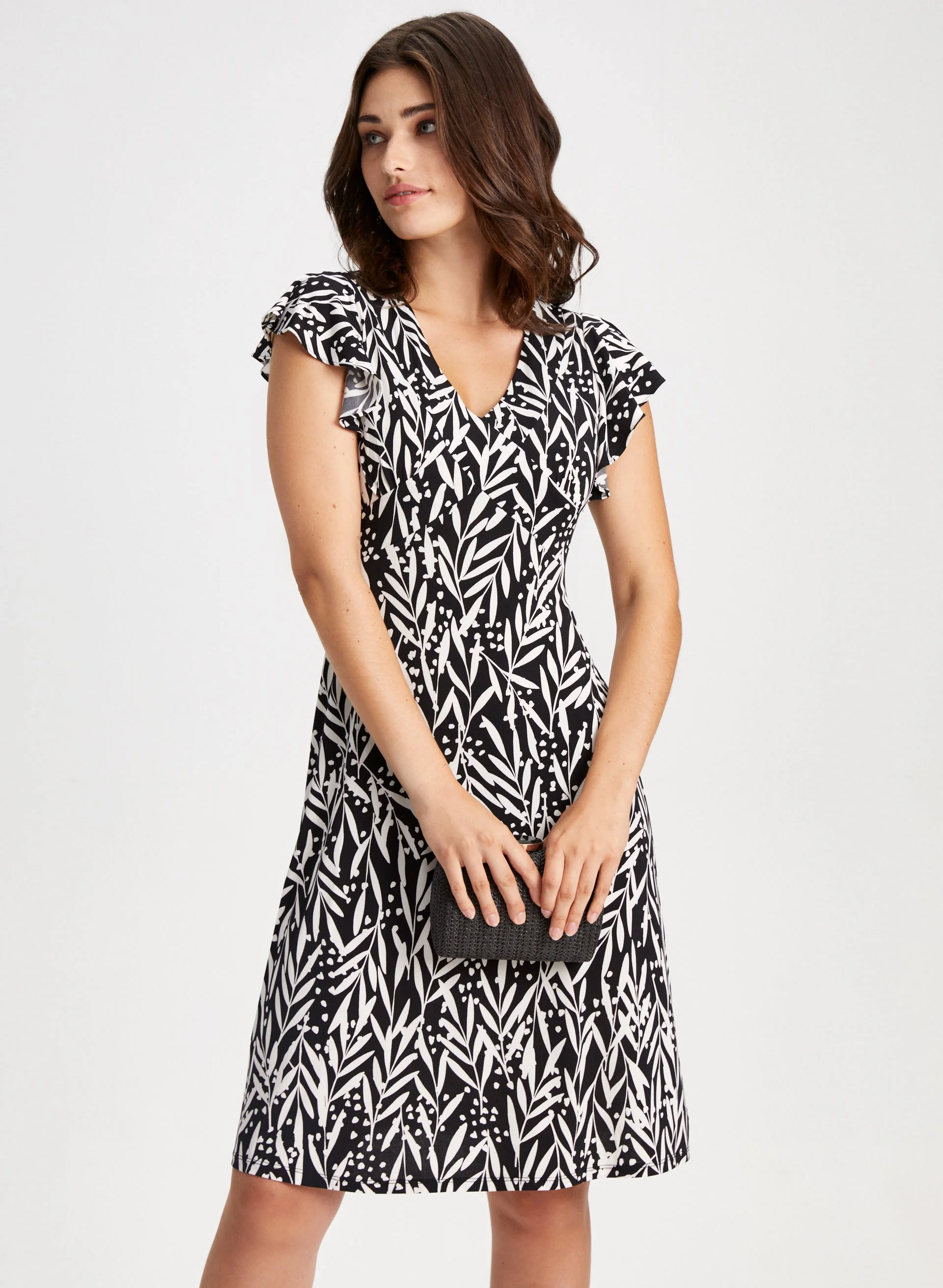 Leaf Print Ruffle Sleeve Dress - Image 5