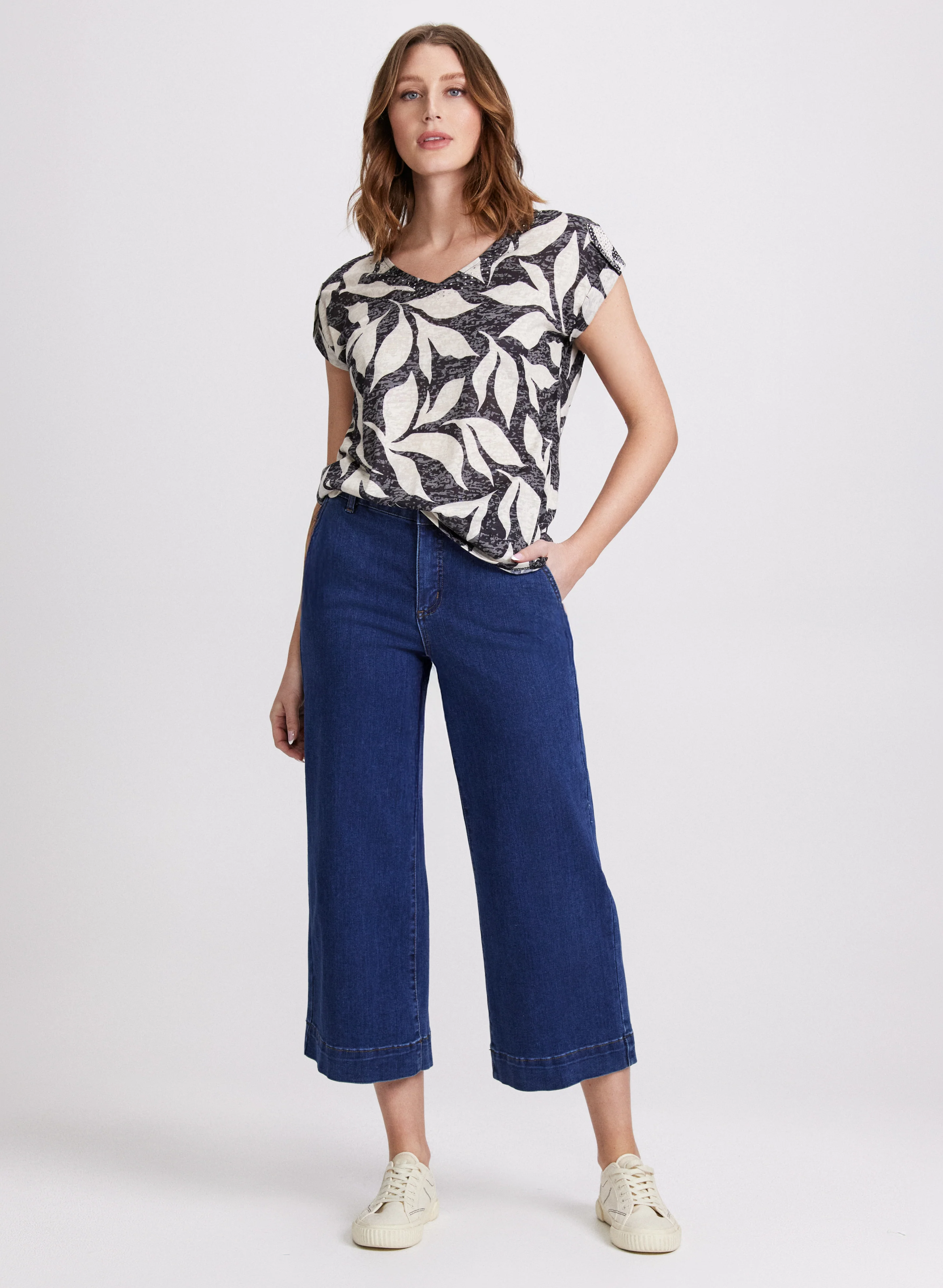Leaf Print Studded T-Shirt - Image 4