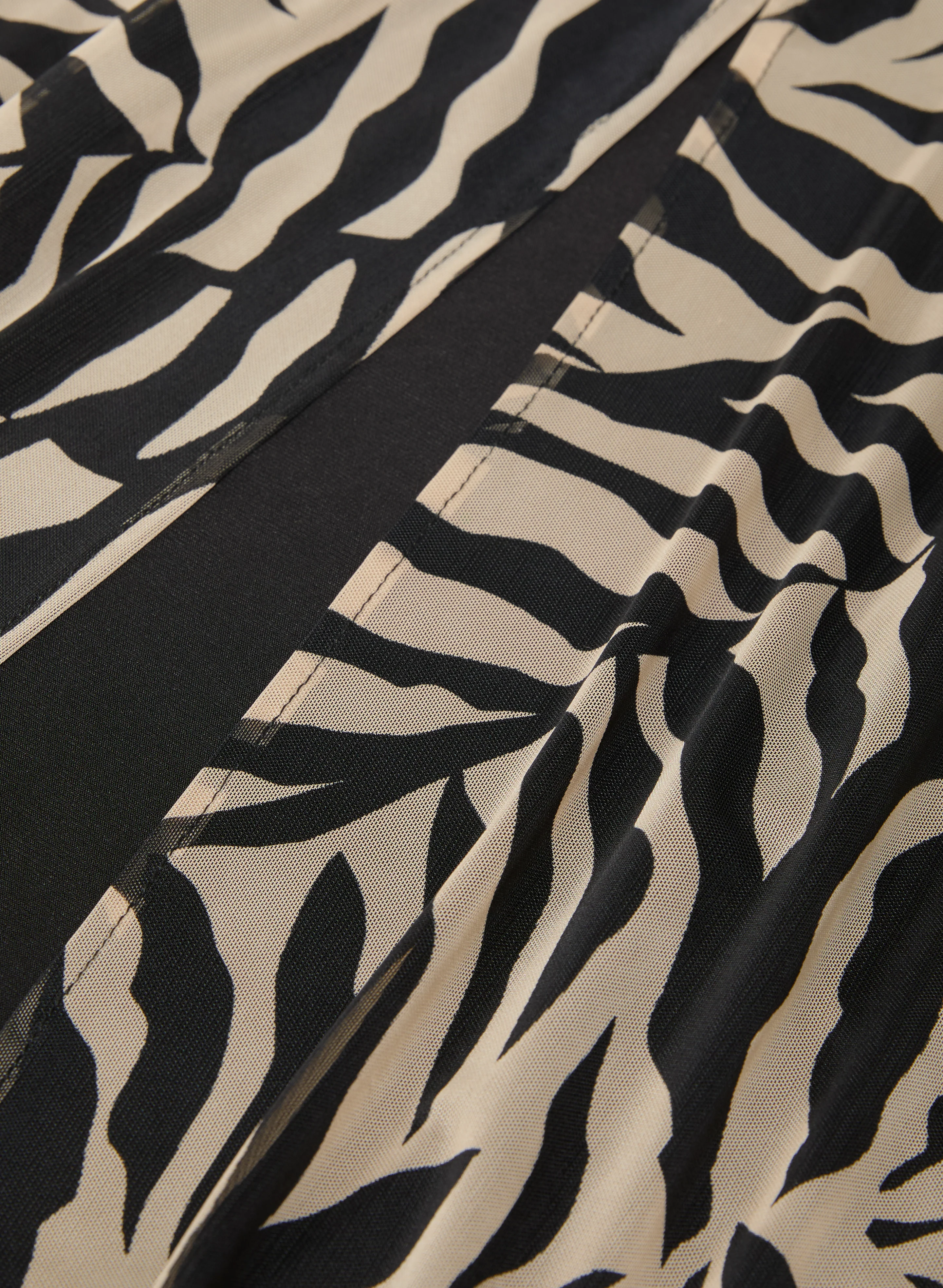 Leaf Print Top - Image 7