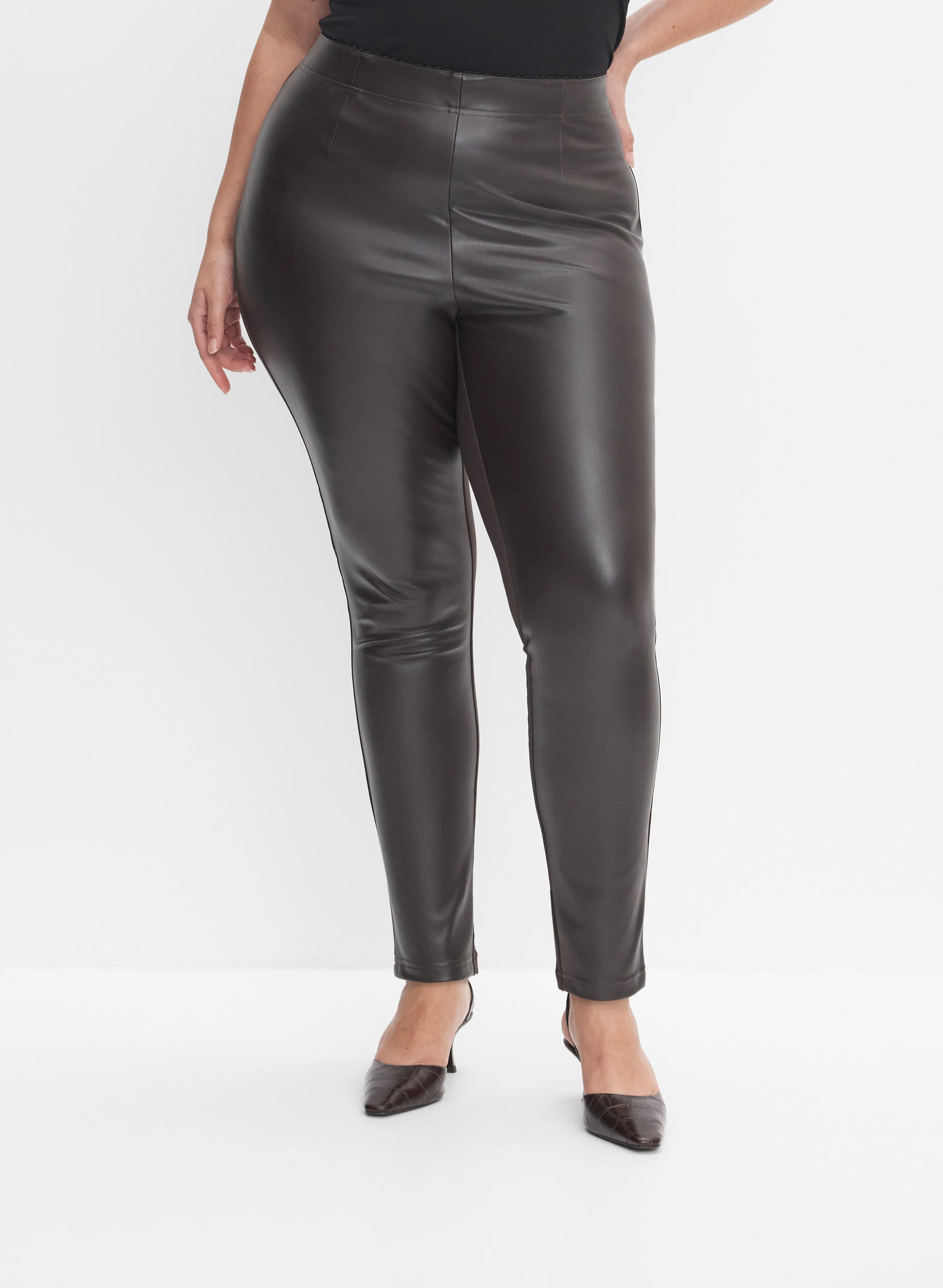 Melanie Lyne - Chloe Vegan Leather Front Leggings