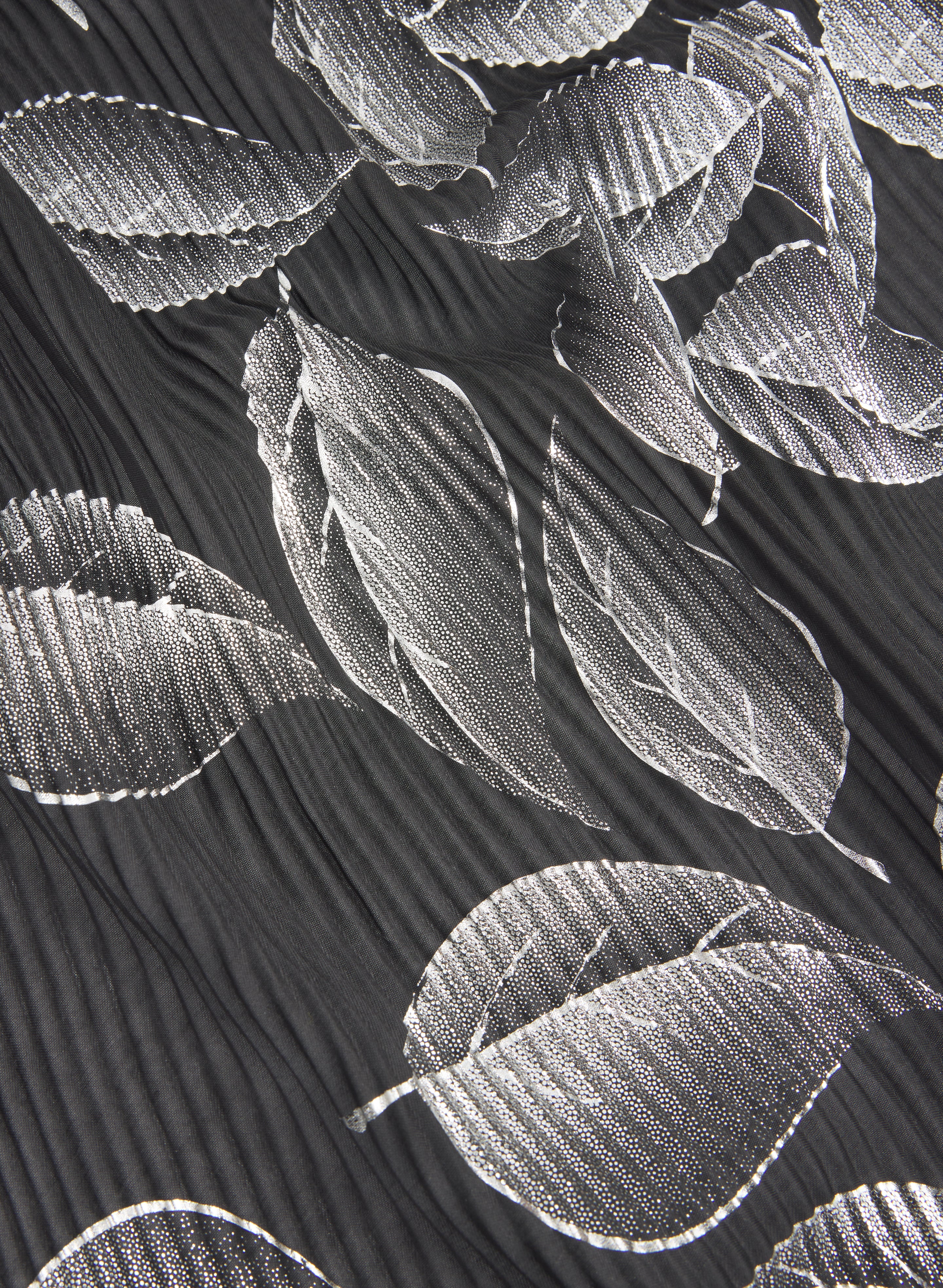 Metallic Leaf Print Wrap - Image 2