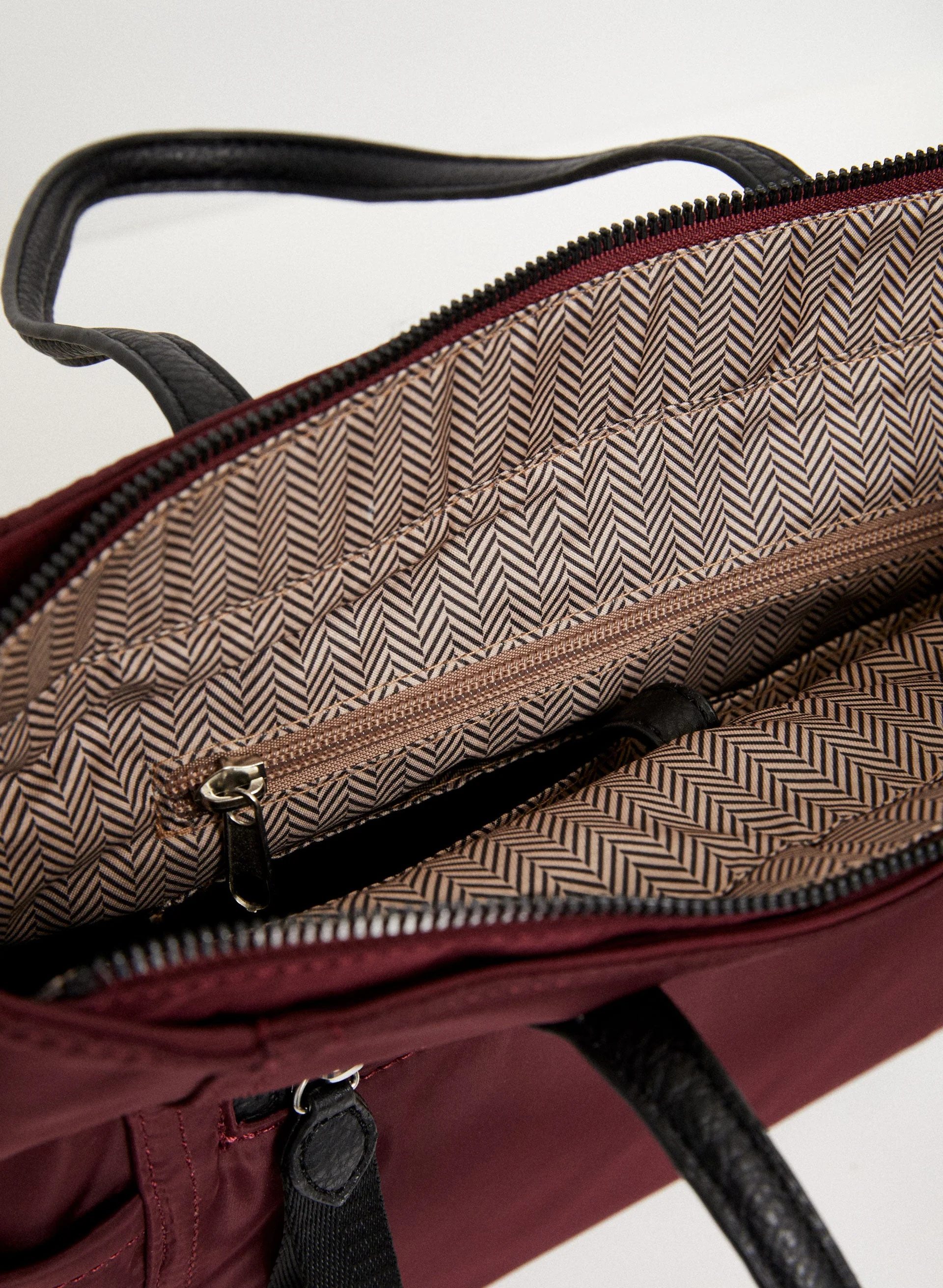 Nylon Strap Travel Tote - Image 3