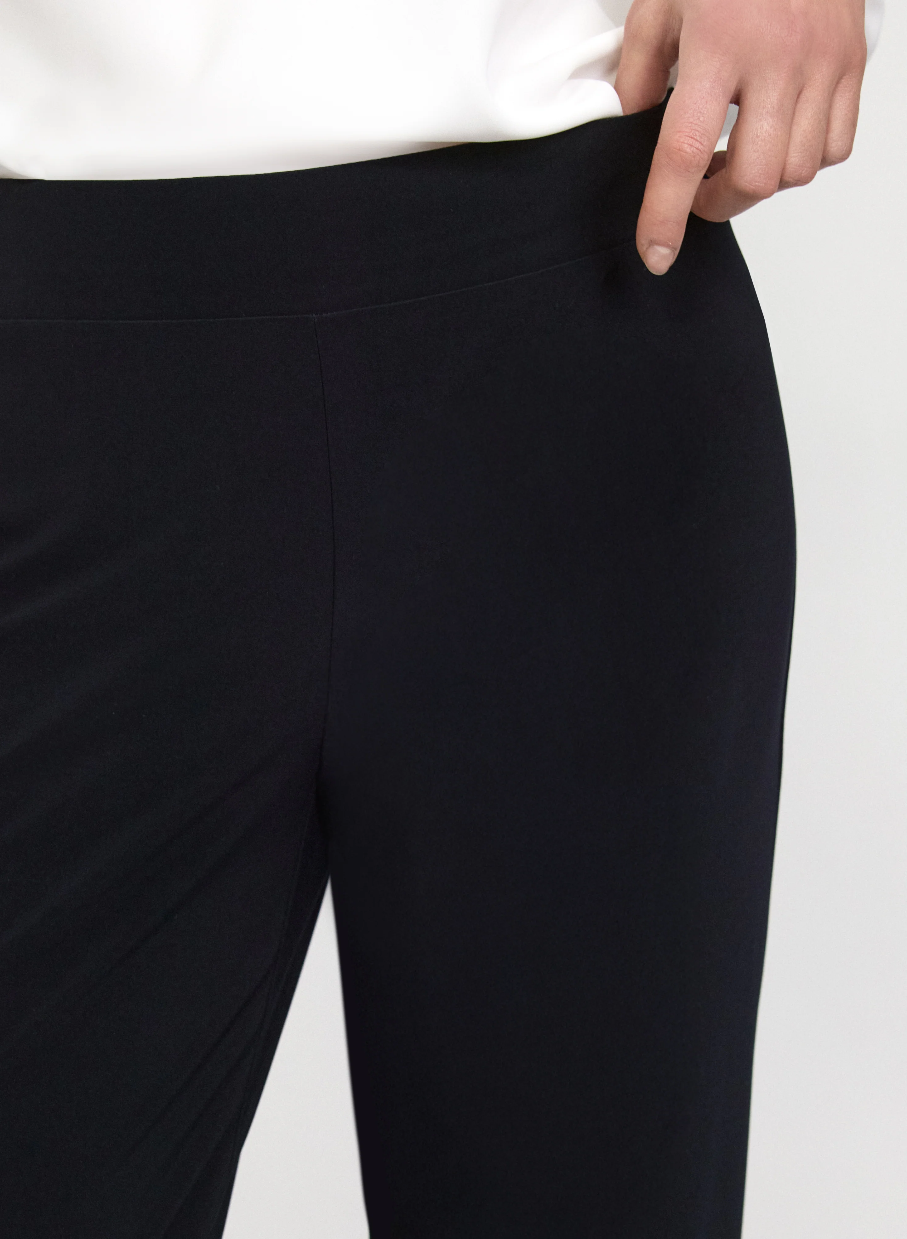 Olivia Wide-Leg Pants - Image 4