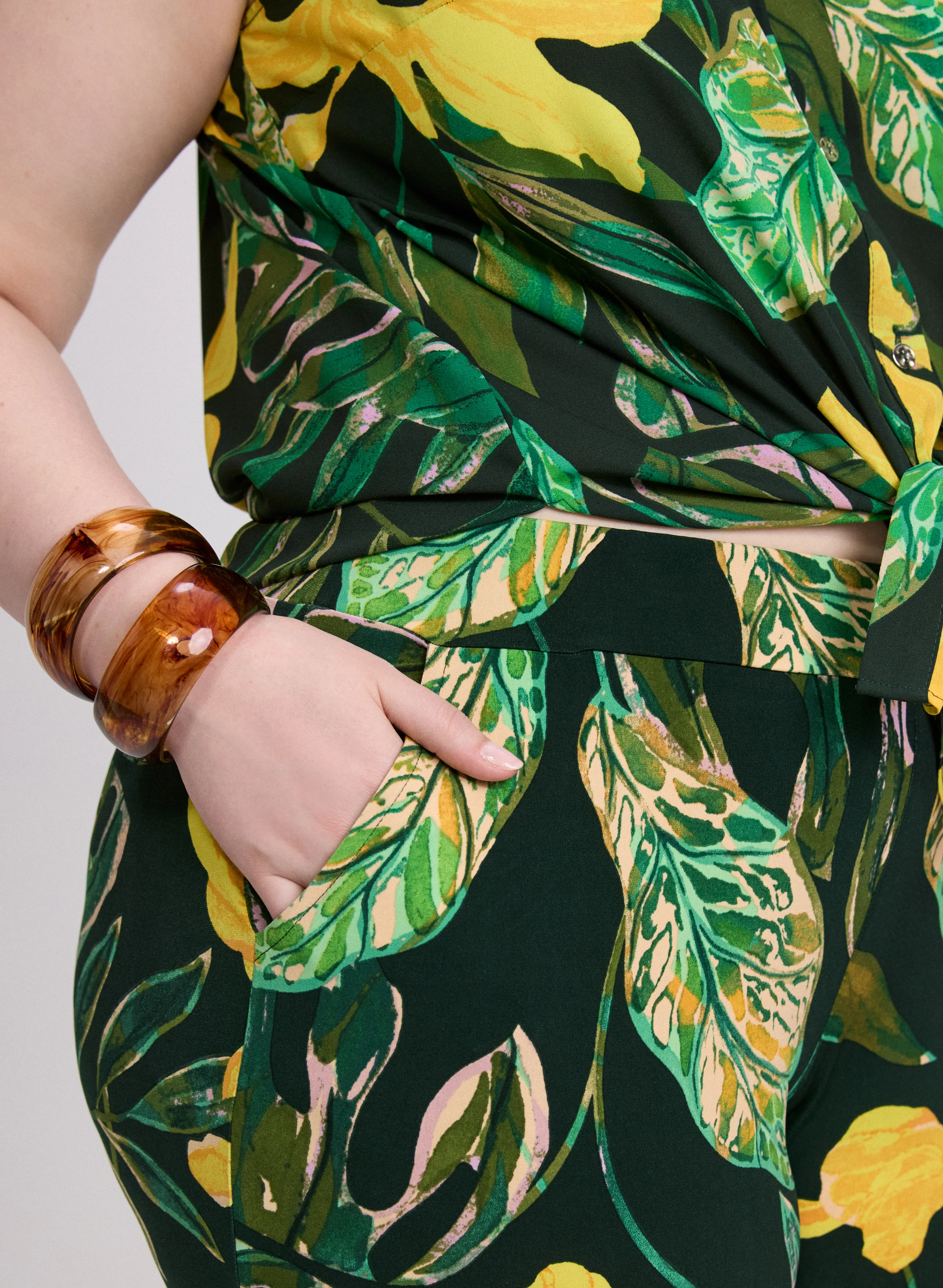 Palm Print Wide-Leg Pants - Image 4
