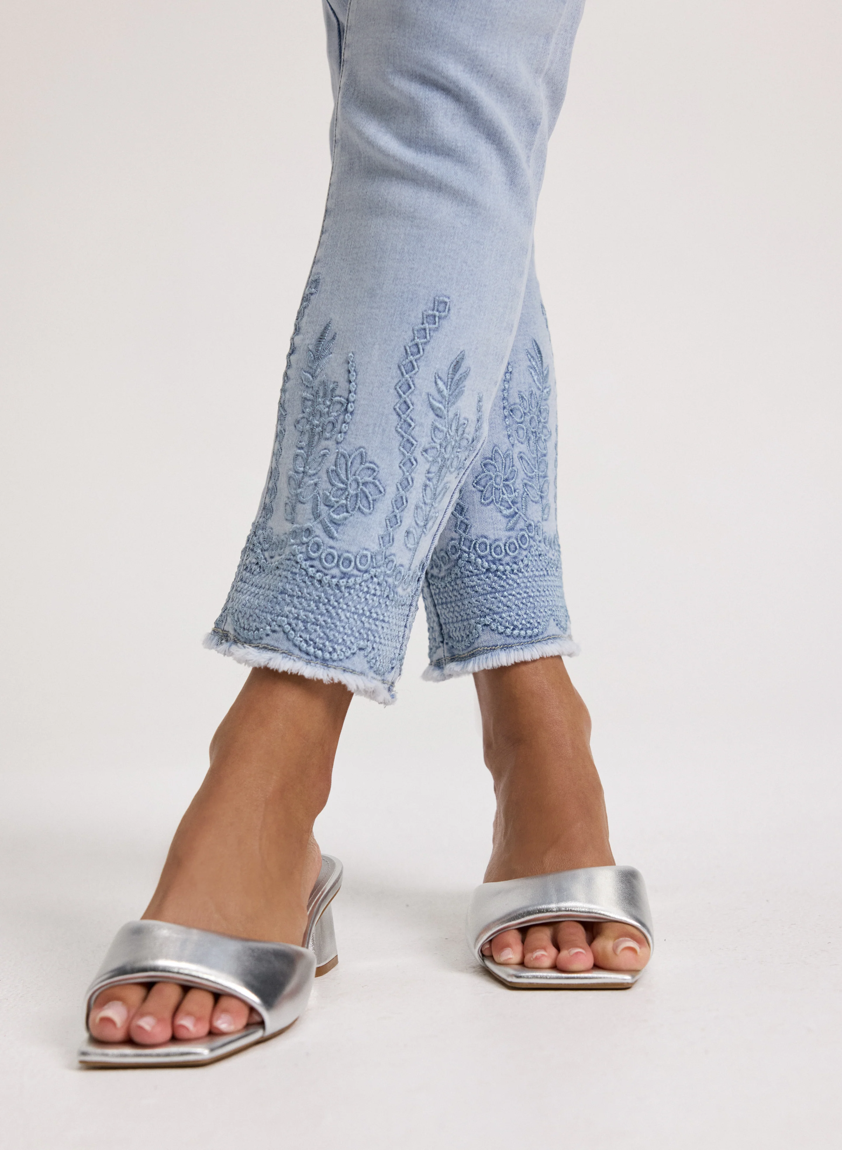 Pull-On Embroidered Hem Jeans - Image 5