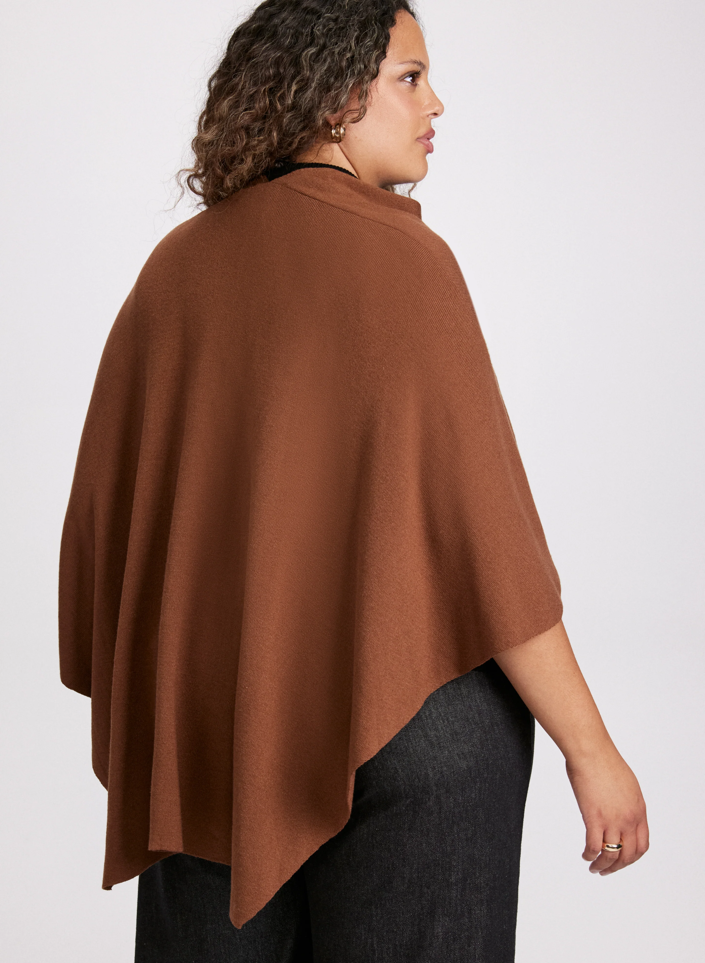 Pull-Through Detail Poncho - Image 4