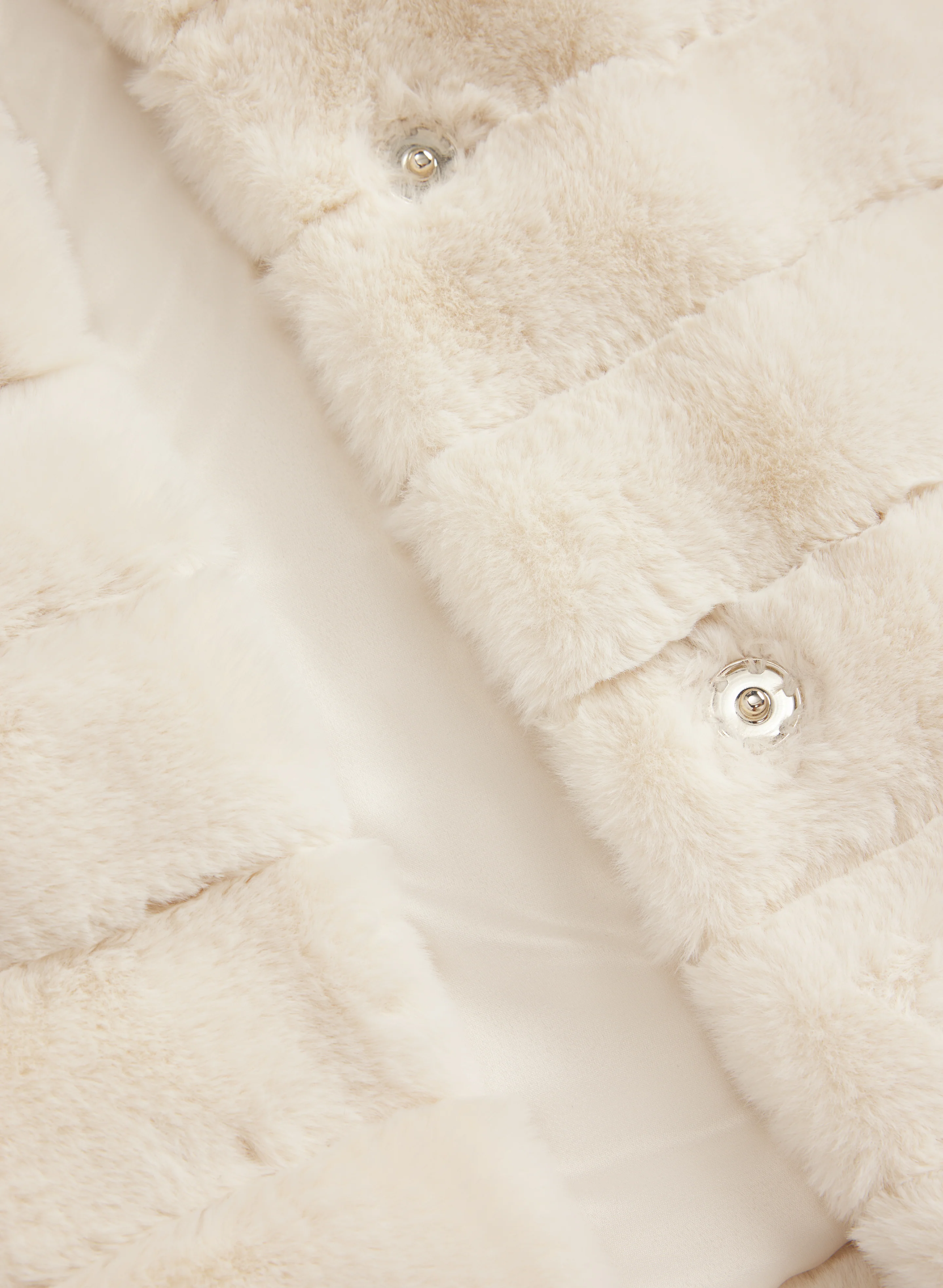 Ribbed Faux Fur Coat - Image 7