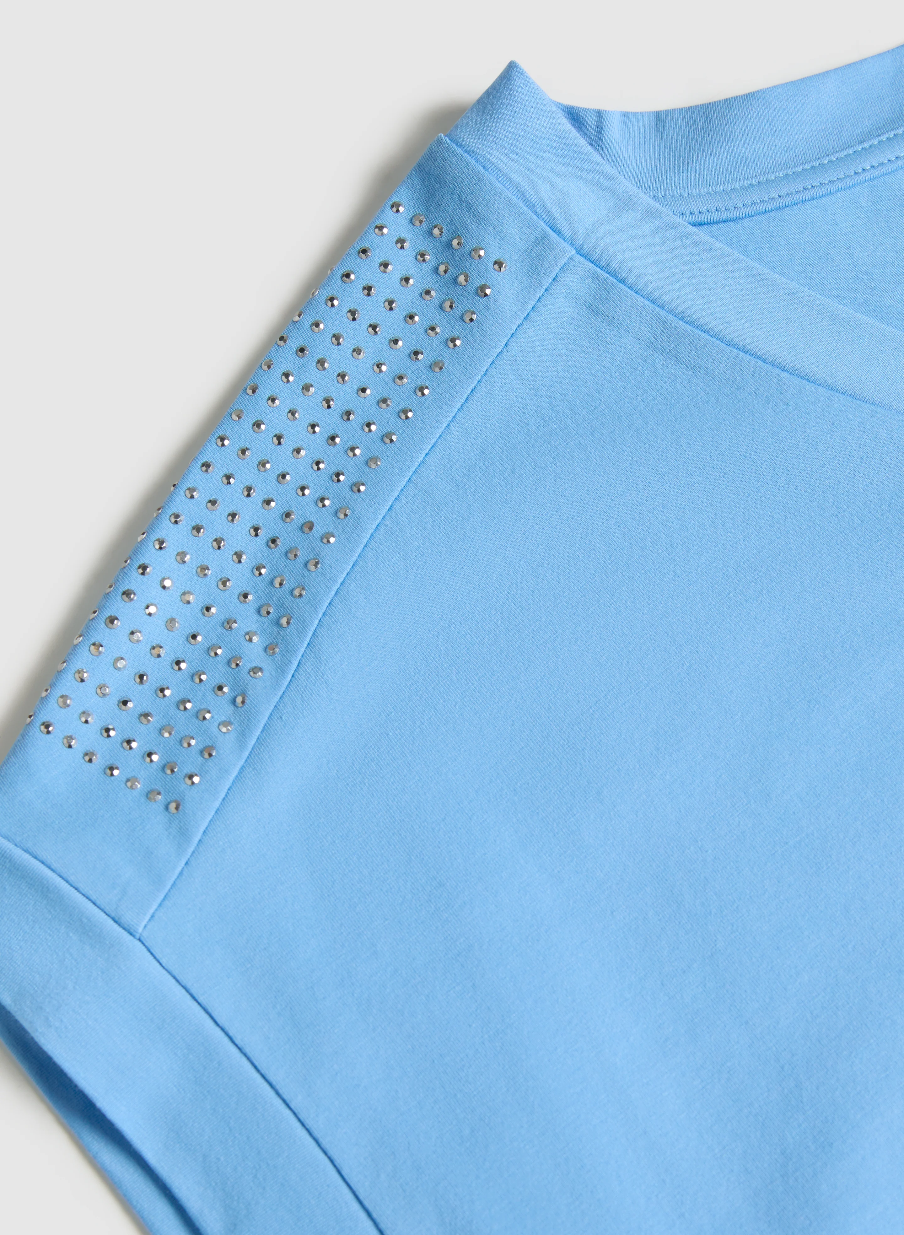 Ruched Rhinestone Detail T-Shirt - Image 7