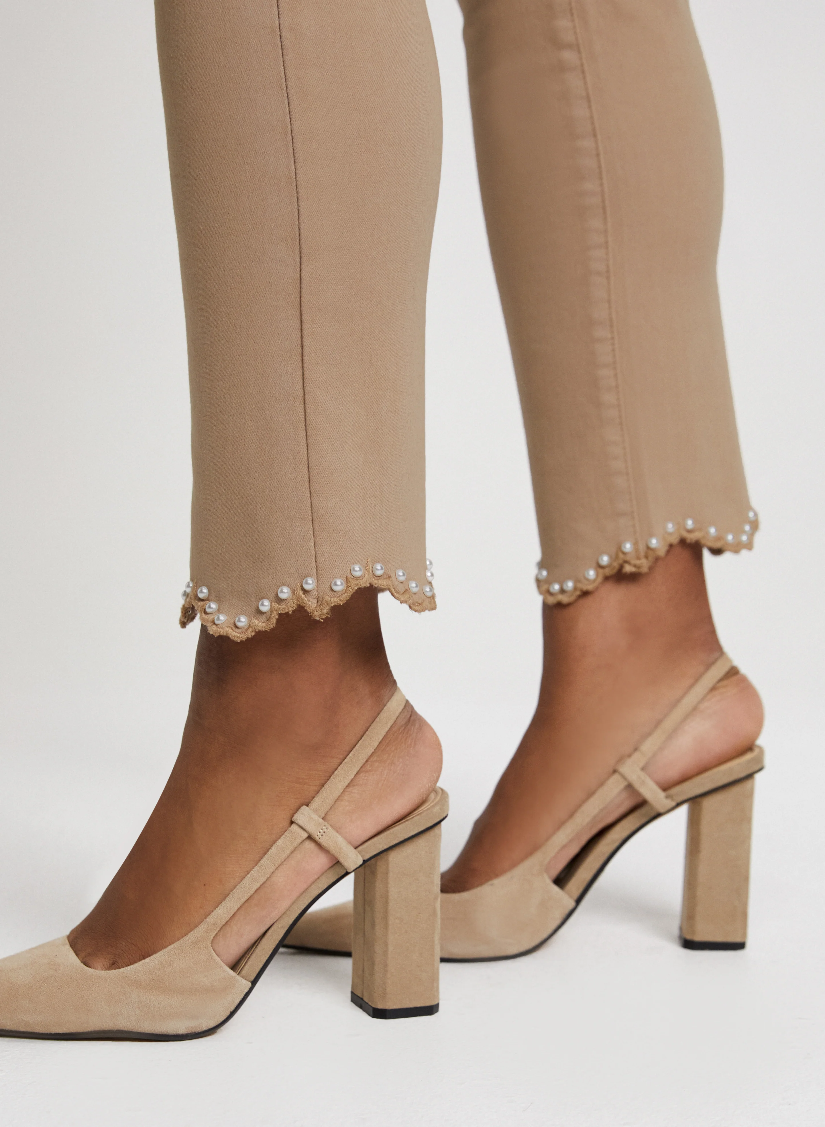Scalloped Hem Pull-On Denim Pants - Image 5