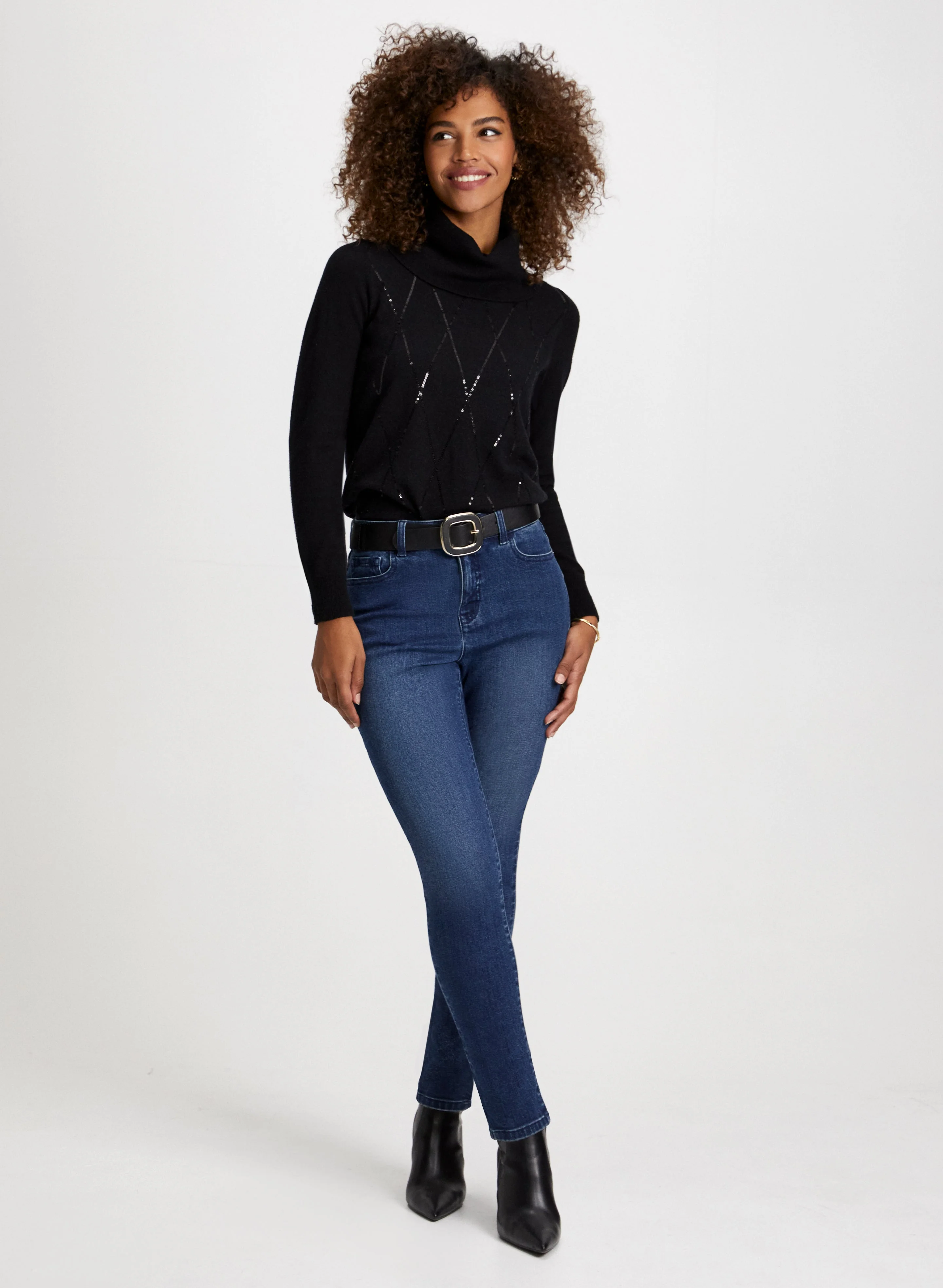 Sequin Motif Sweater & Slim Leg Jeans