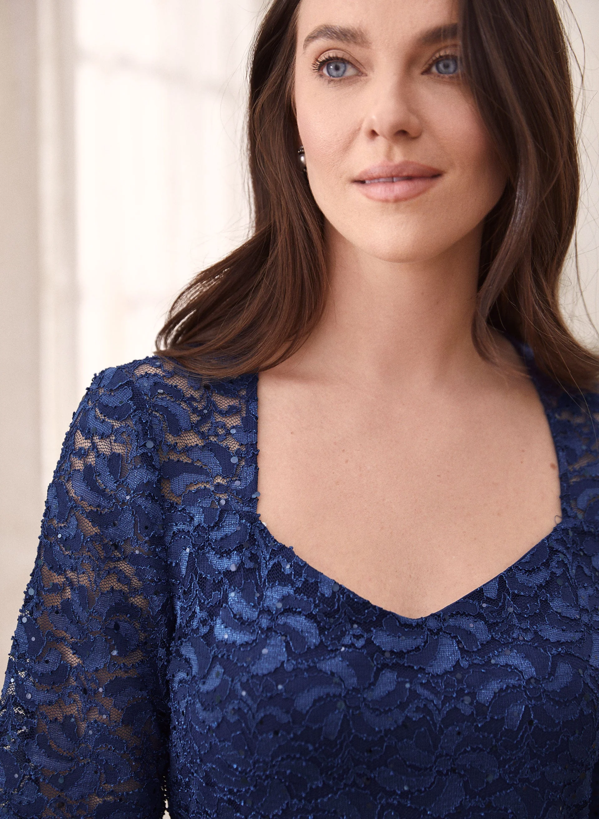 Sequined Lace Scallop Hem Dress - Image 2