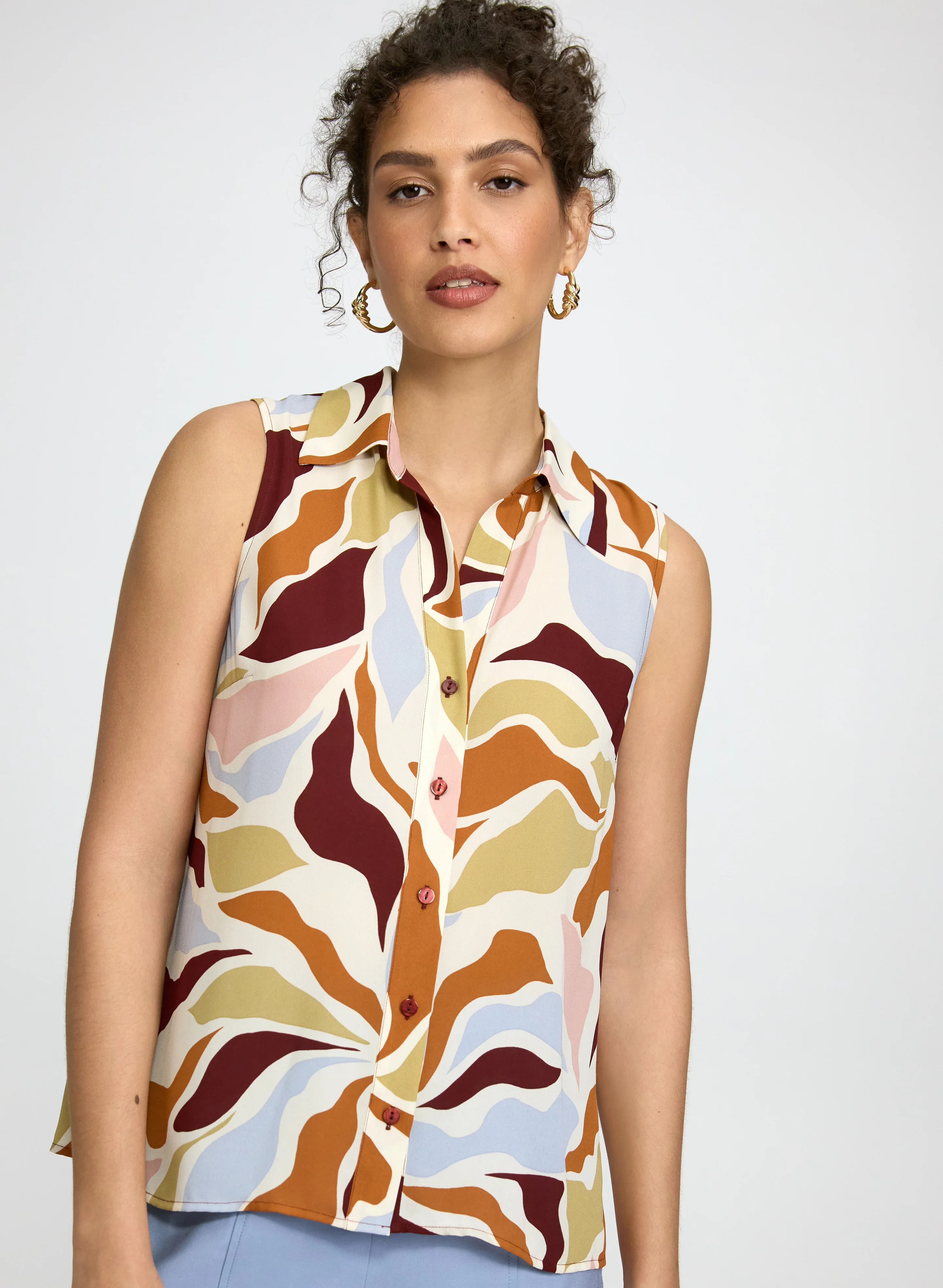 Sleeveless Abstract Blouse