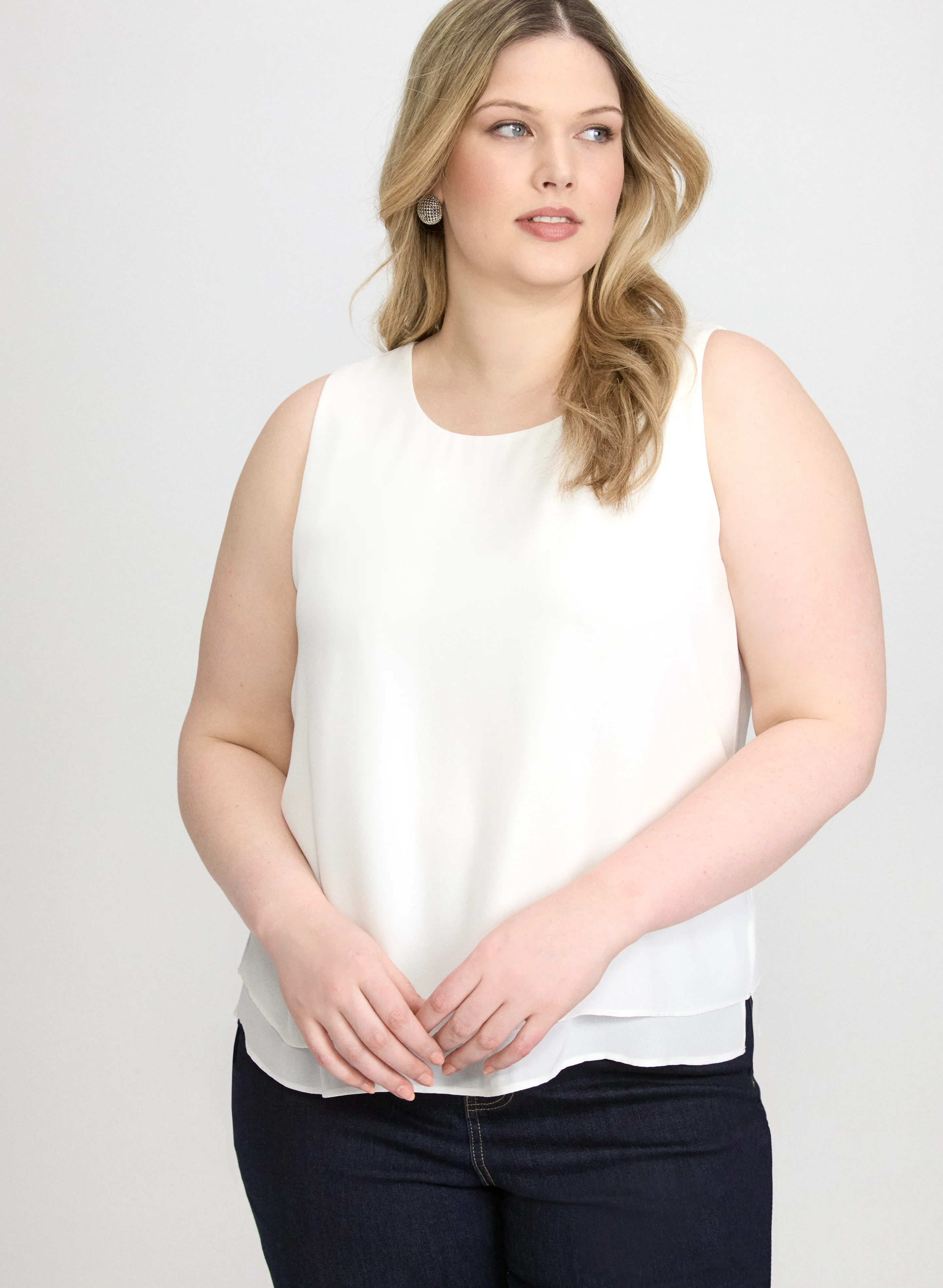 Sleeveless Crepe Blouse - Image 8