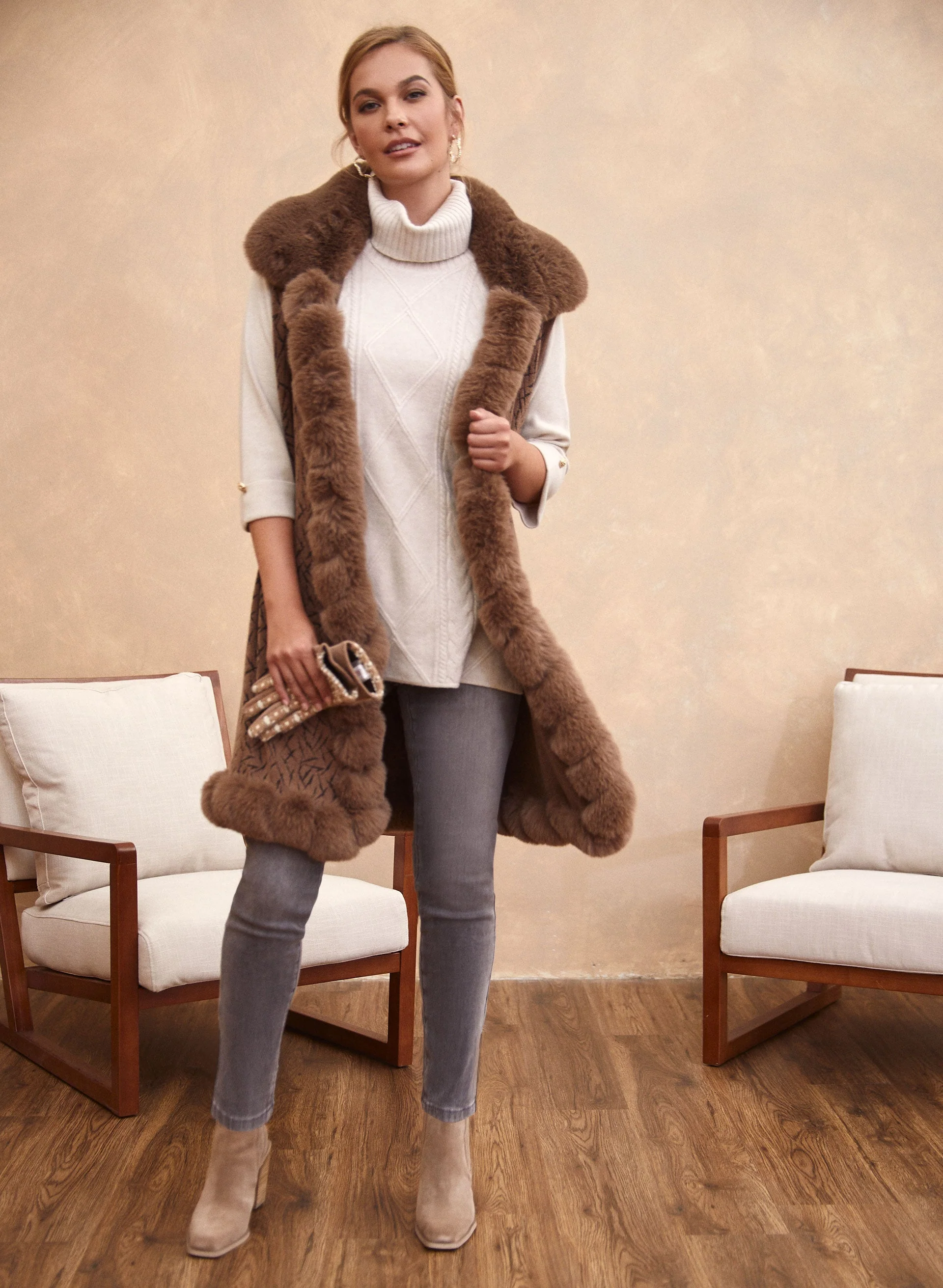 Sleeveless Faux Fur Poncho - Image 3