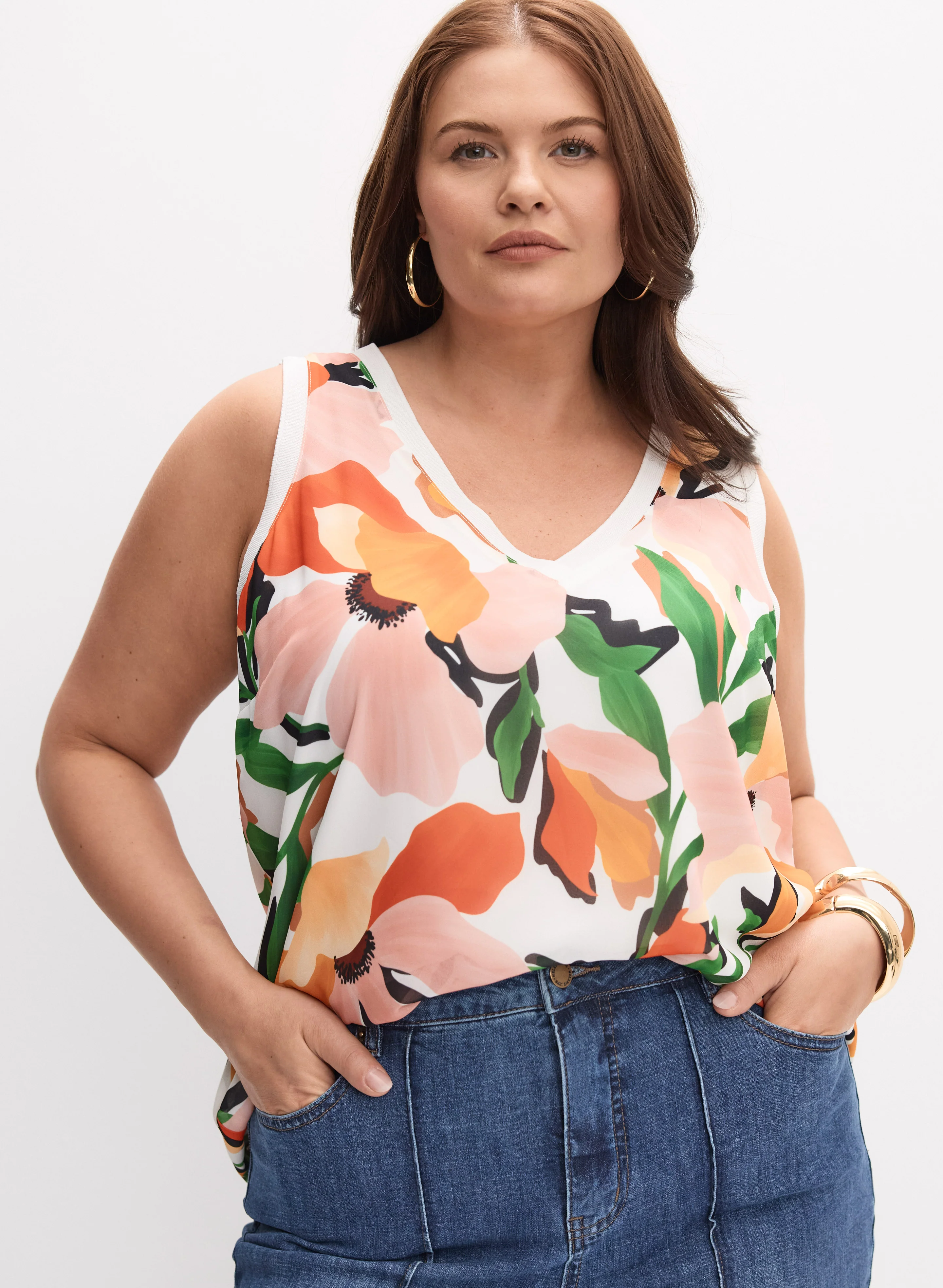 Melanie Lyne - Sleeveless Floral Blouse