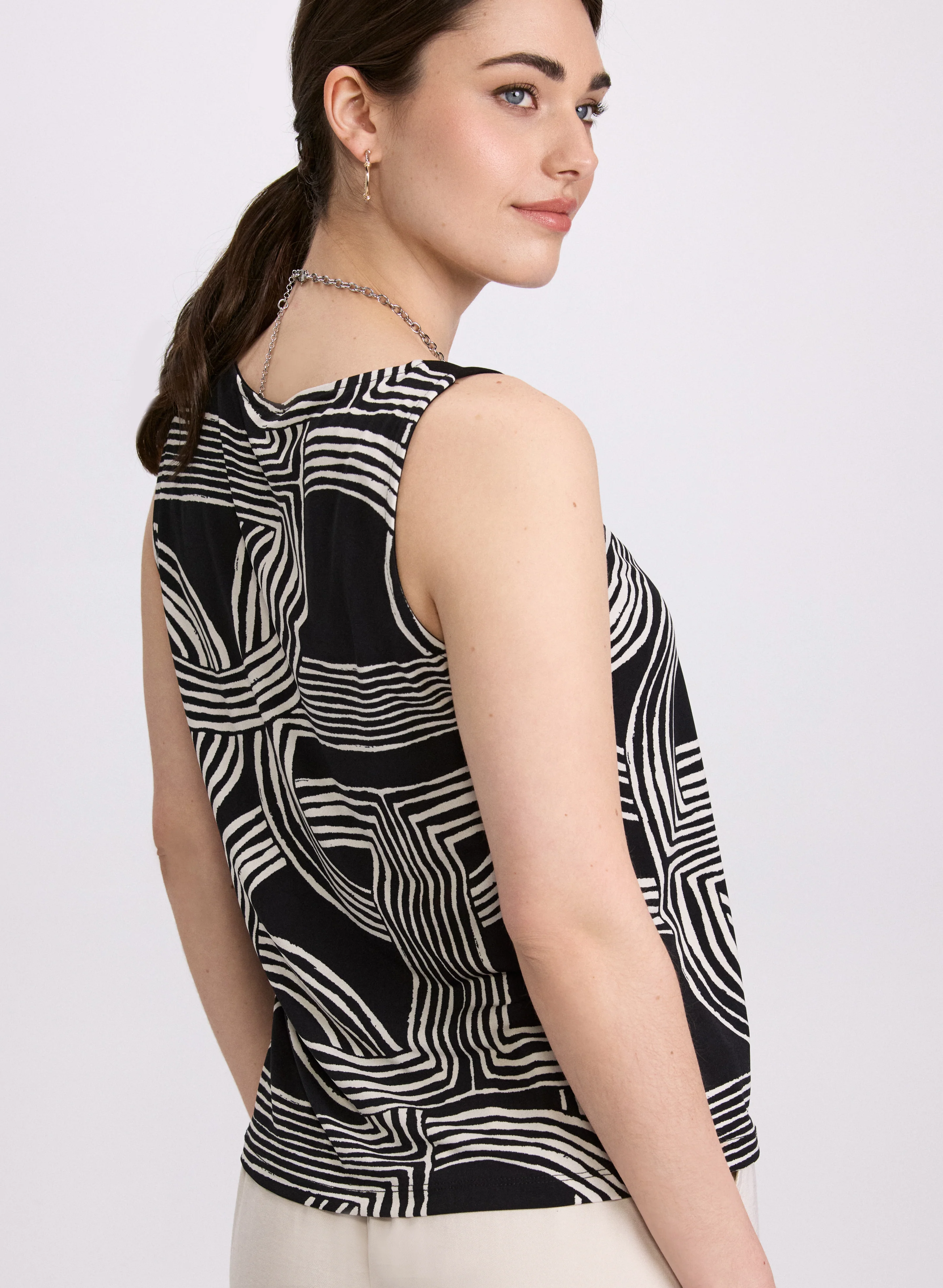 Sleeveless Geometric Top - Image 4