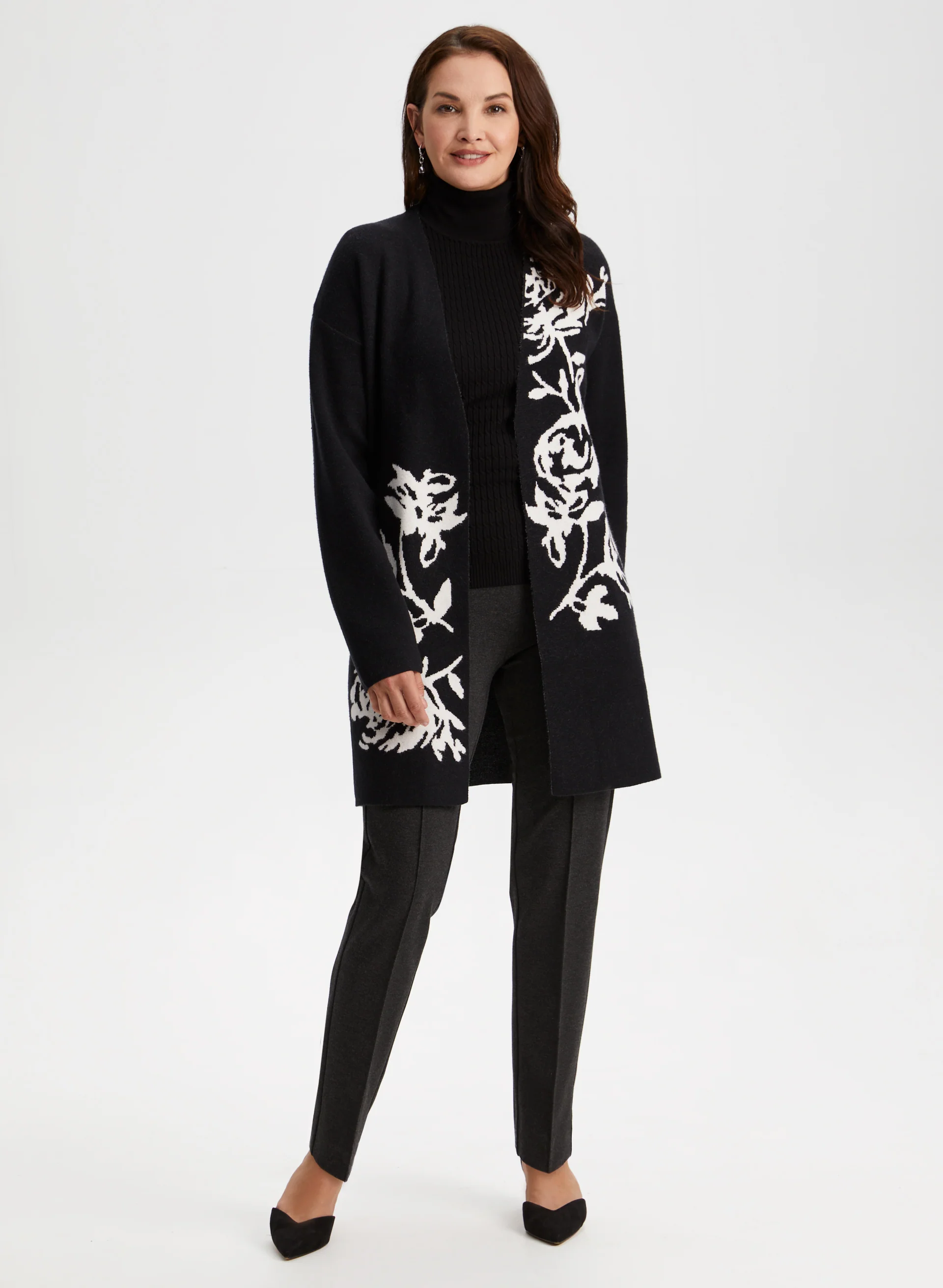 Sleeveless Turtleneck Sweater - Image 3