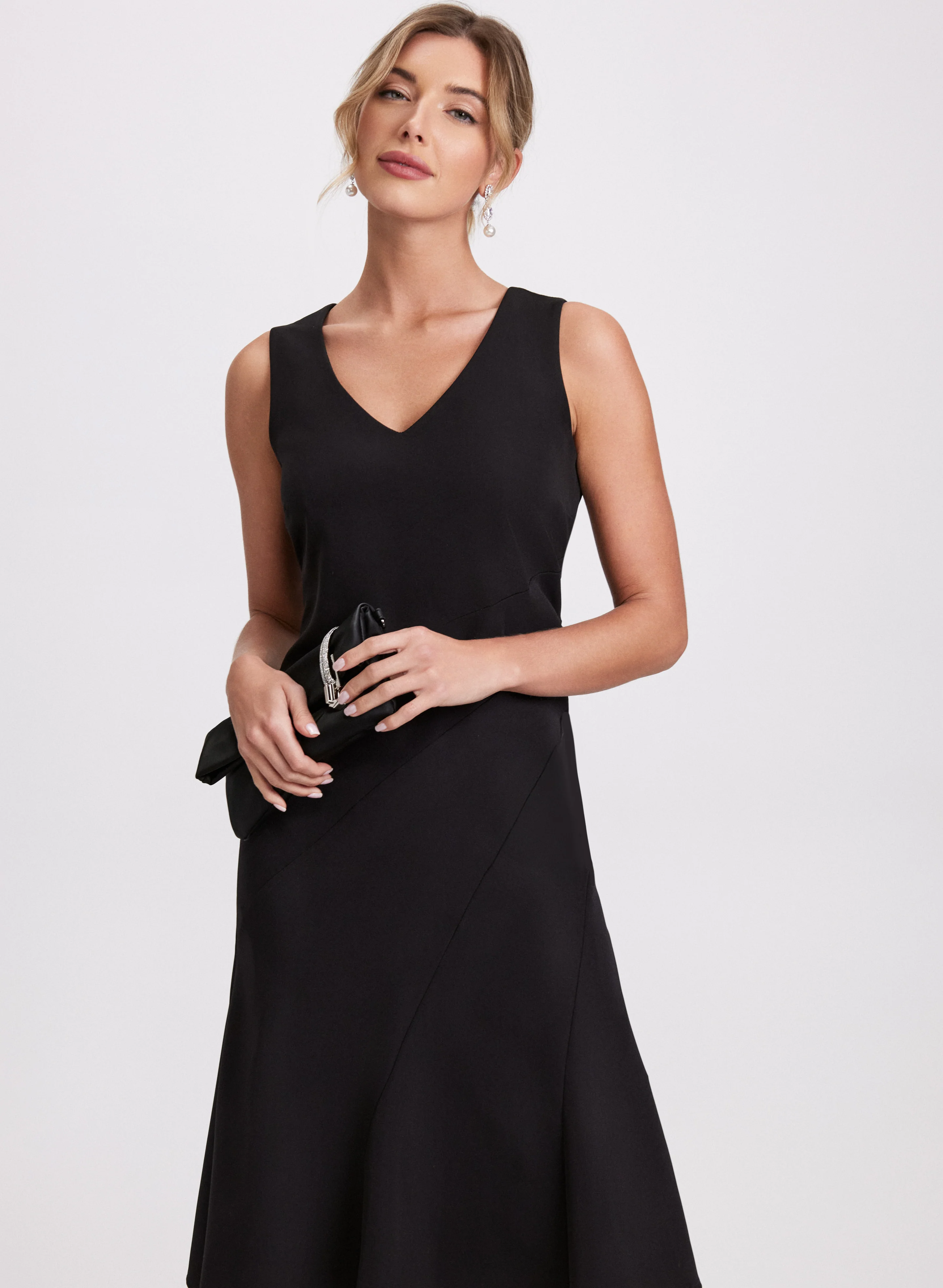 Sleeveless V-Neck Dress - Image 7