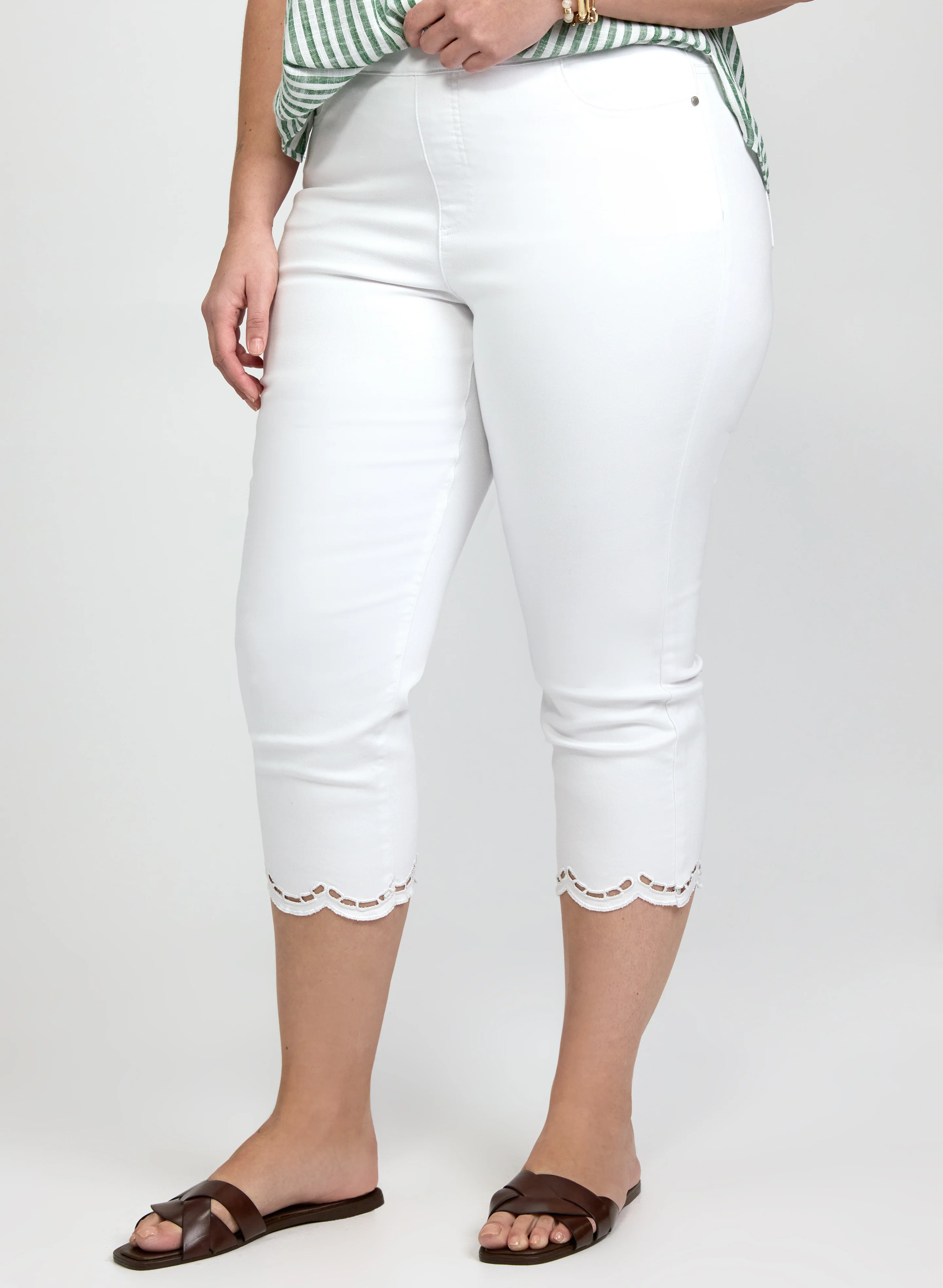 Straight-Leg Capris