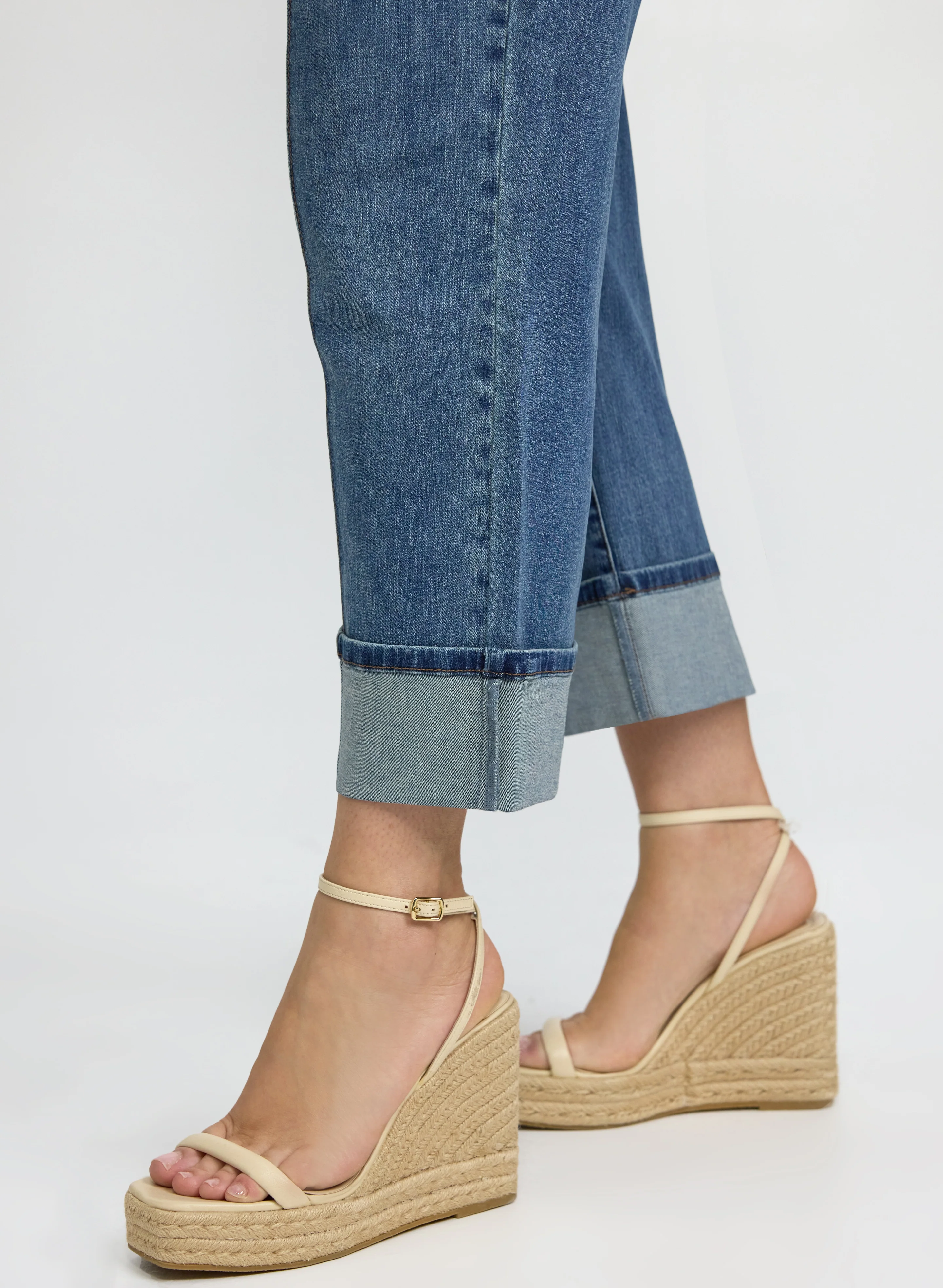 Straight-Leg Denim Capris - Image 5