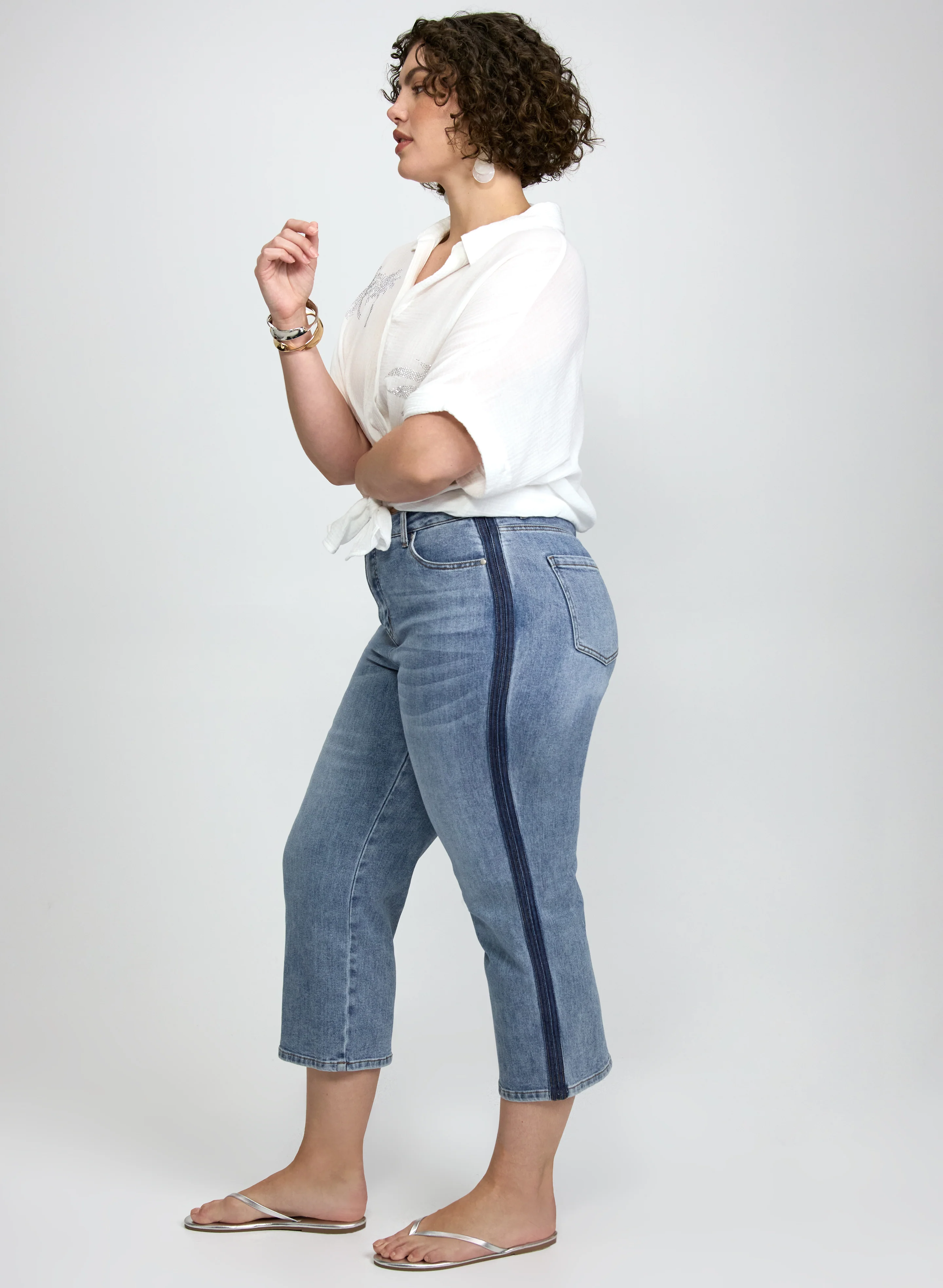 Straight-Leg Denim Capris - Image 2